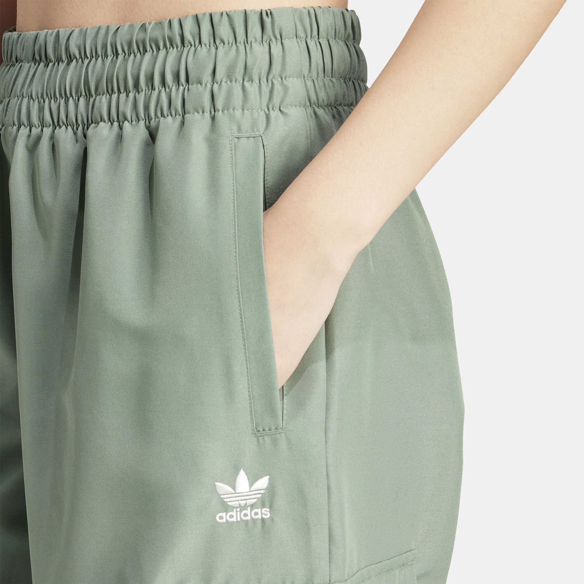 ★人気★ adidas originals ADICOLOR cargo pants adidas Adicolor 3-Stripes Cargo Pants - Black | Free