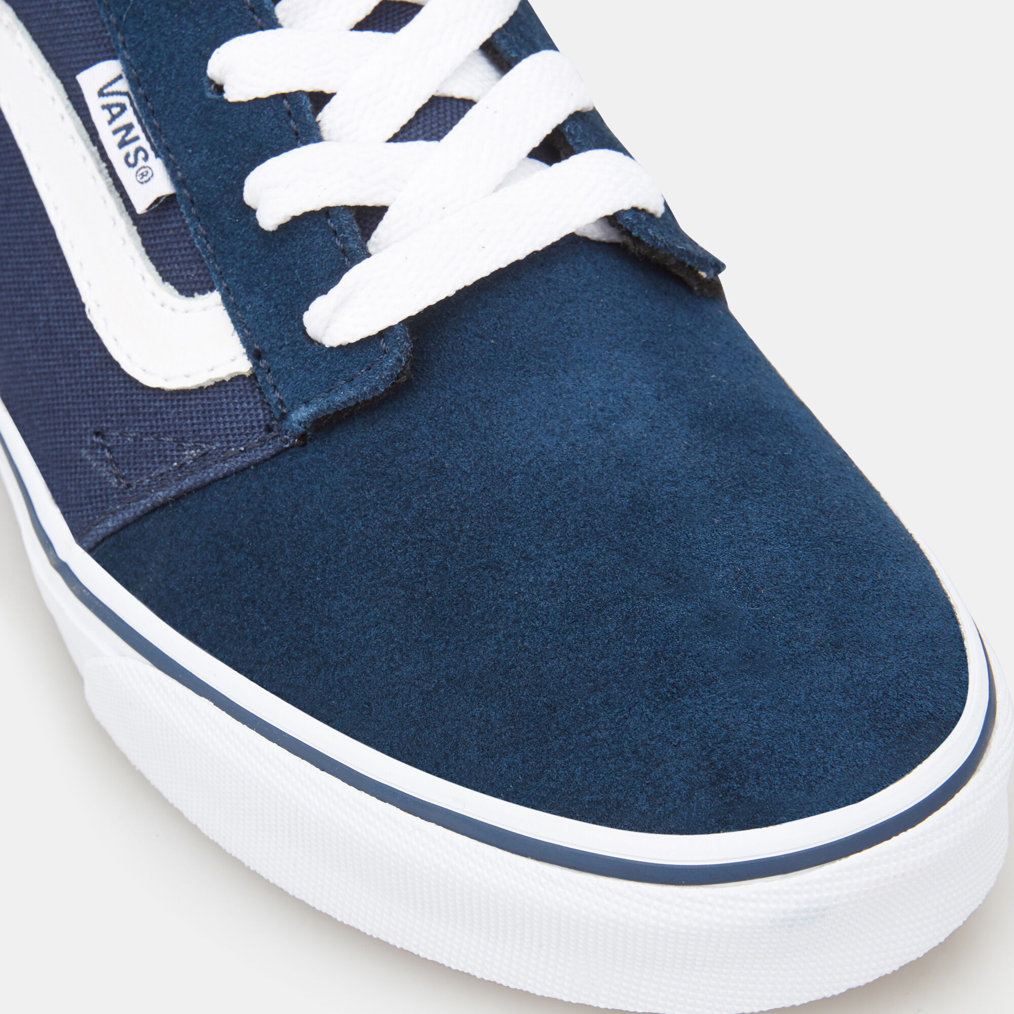 Chapman Mid Unisex Shoe