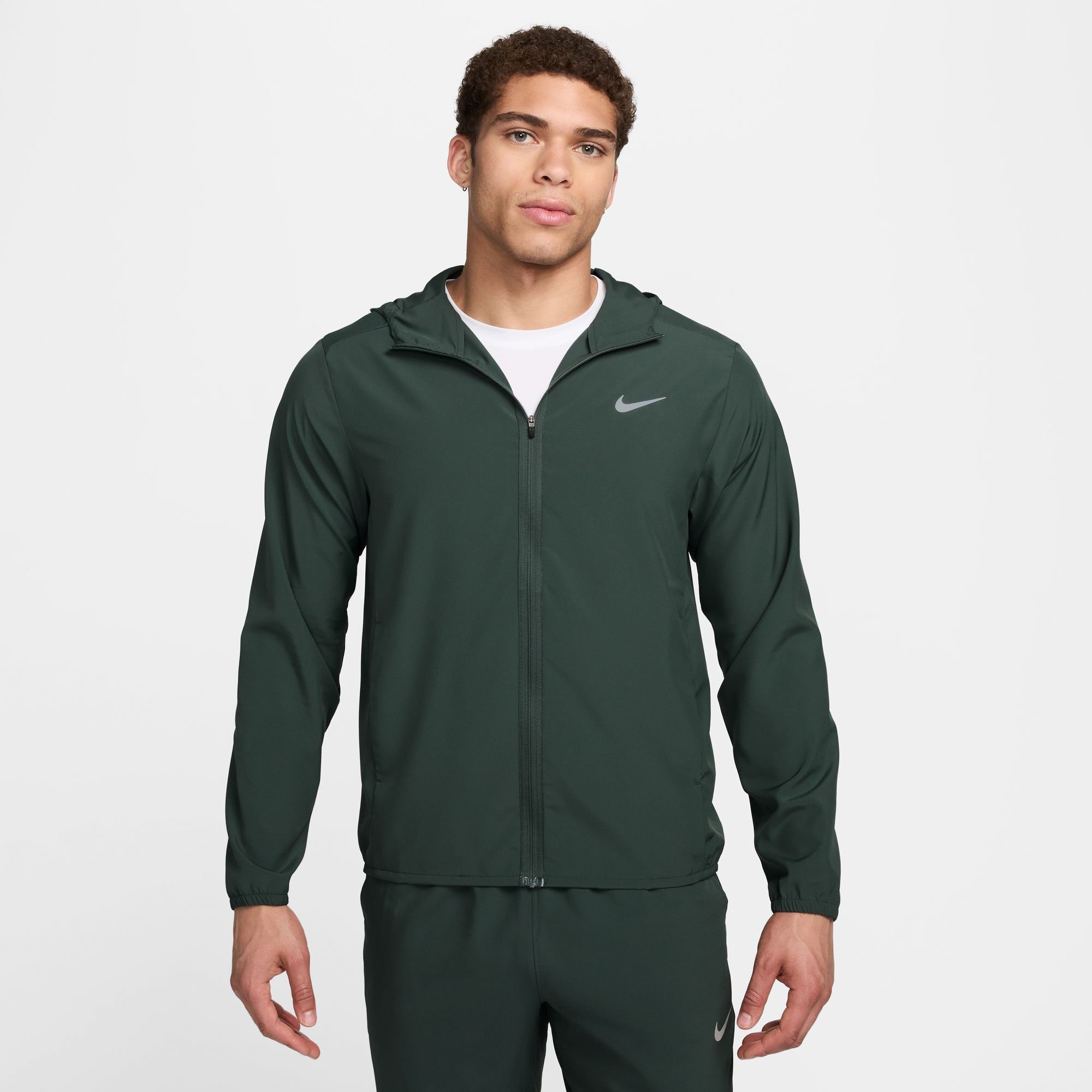 Men s Form Dri FIT Hooded Jacket Green Nike in Kuwait SSS