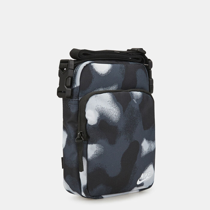 Nike Women's Heritage Crossbody Bag Black image number 2