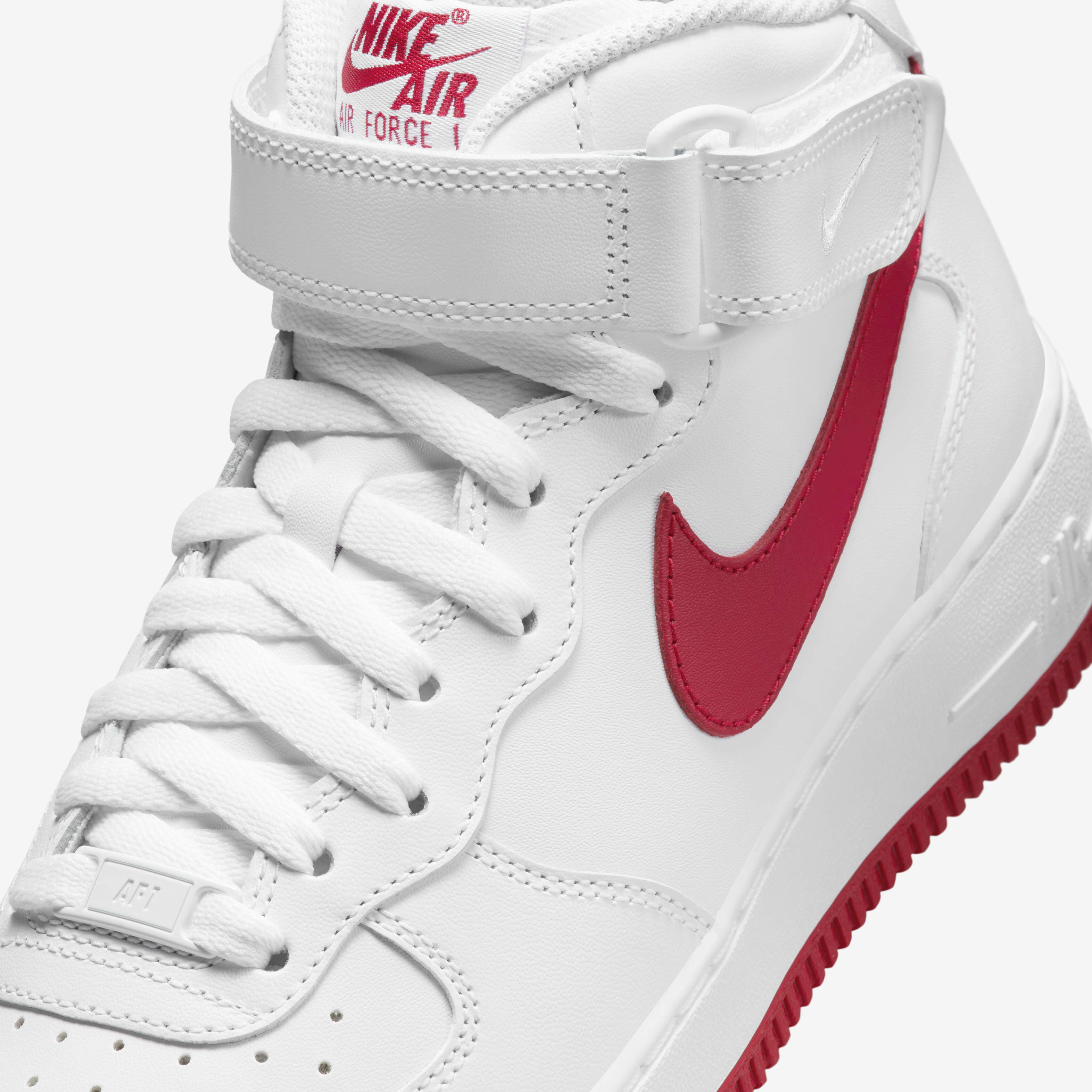 Women s Air Force 1 07 Mid Shoes White Nike in Kuwait SSS