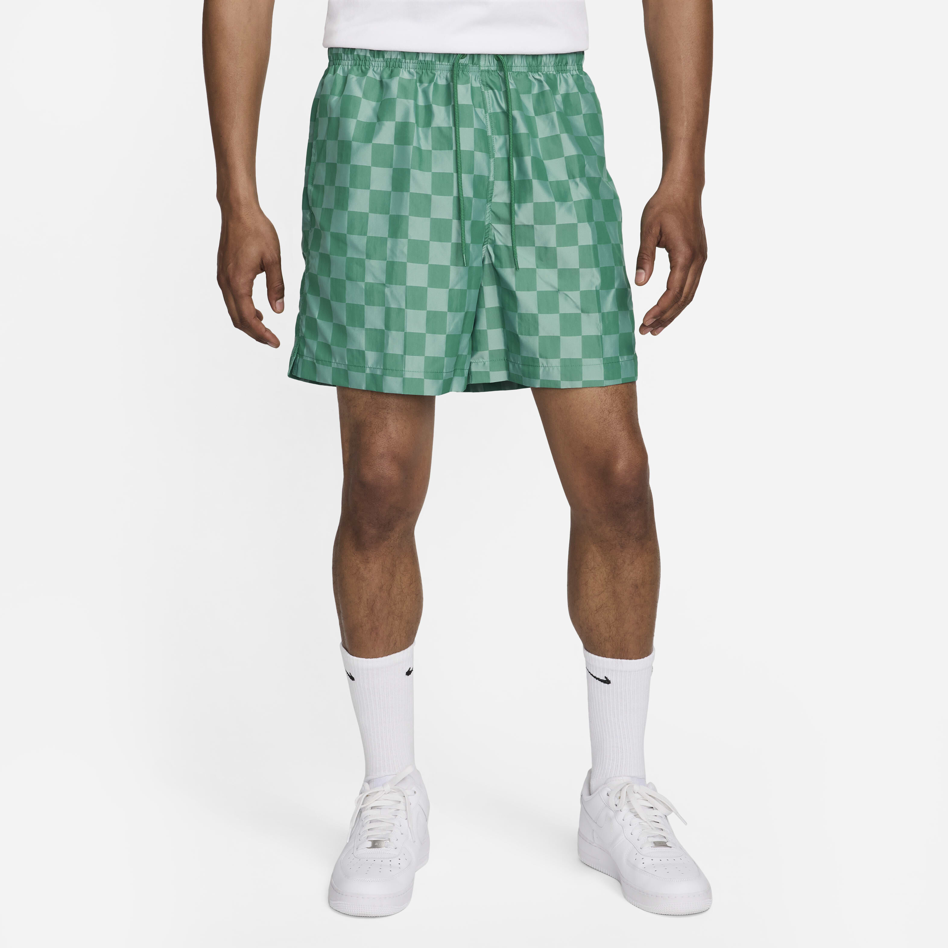 Men s Club Flow Shorts Green Nike in Kuwait SSS