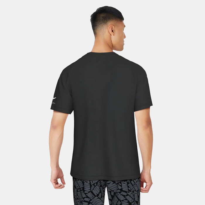 Nike Swim Men's Logo Hydroguard Swimming T-Shirt Black image number 1