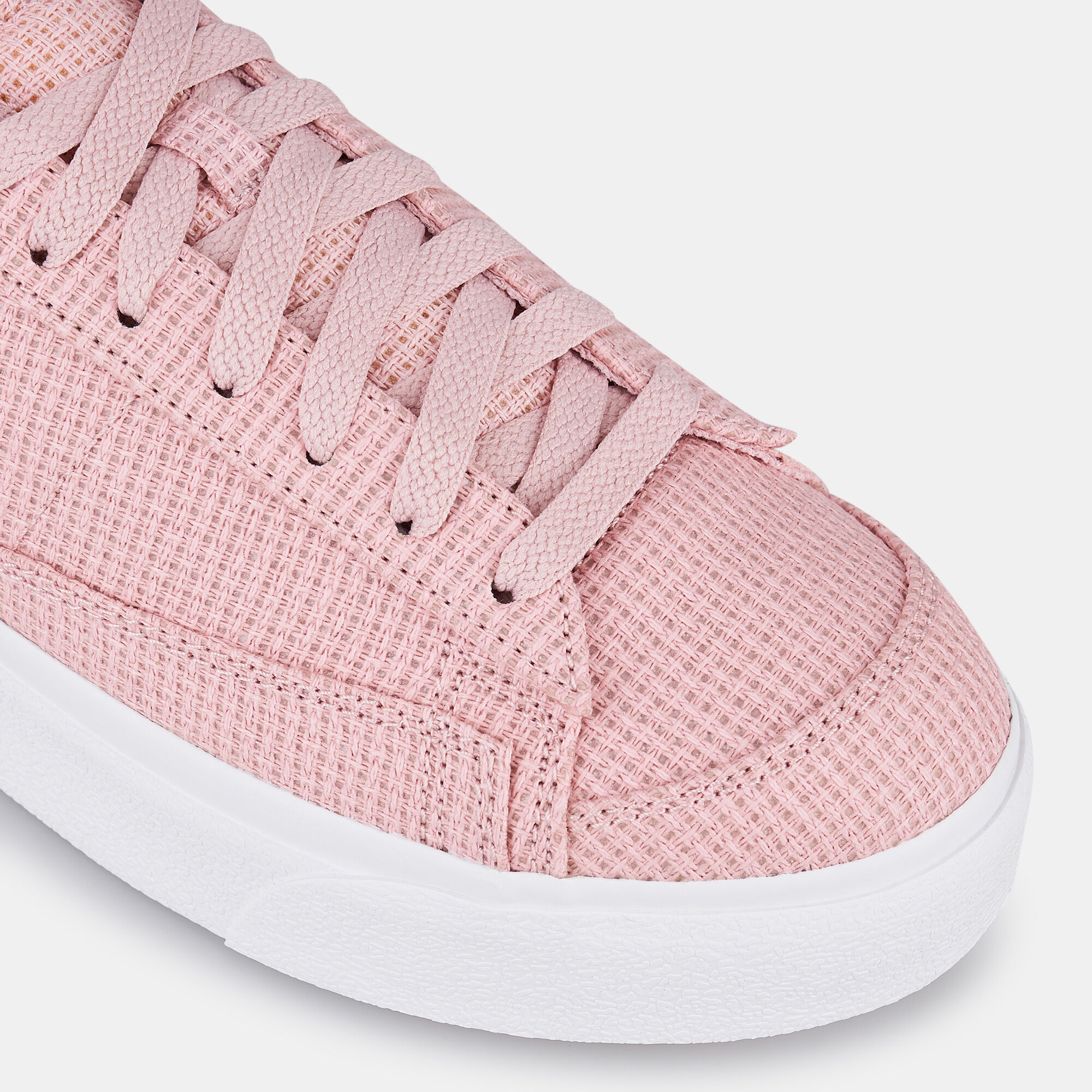 Women s Blazer Low Platform Shoe Pink Nike in Kuwait SSS