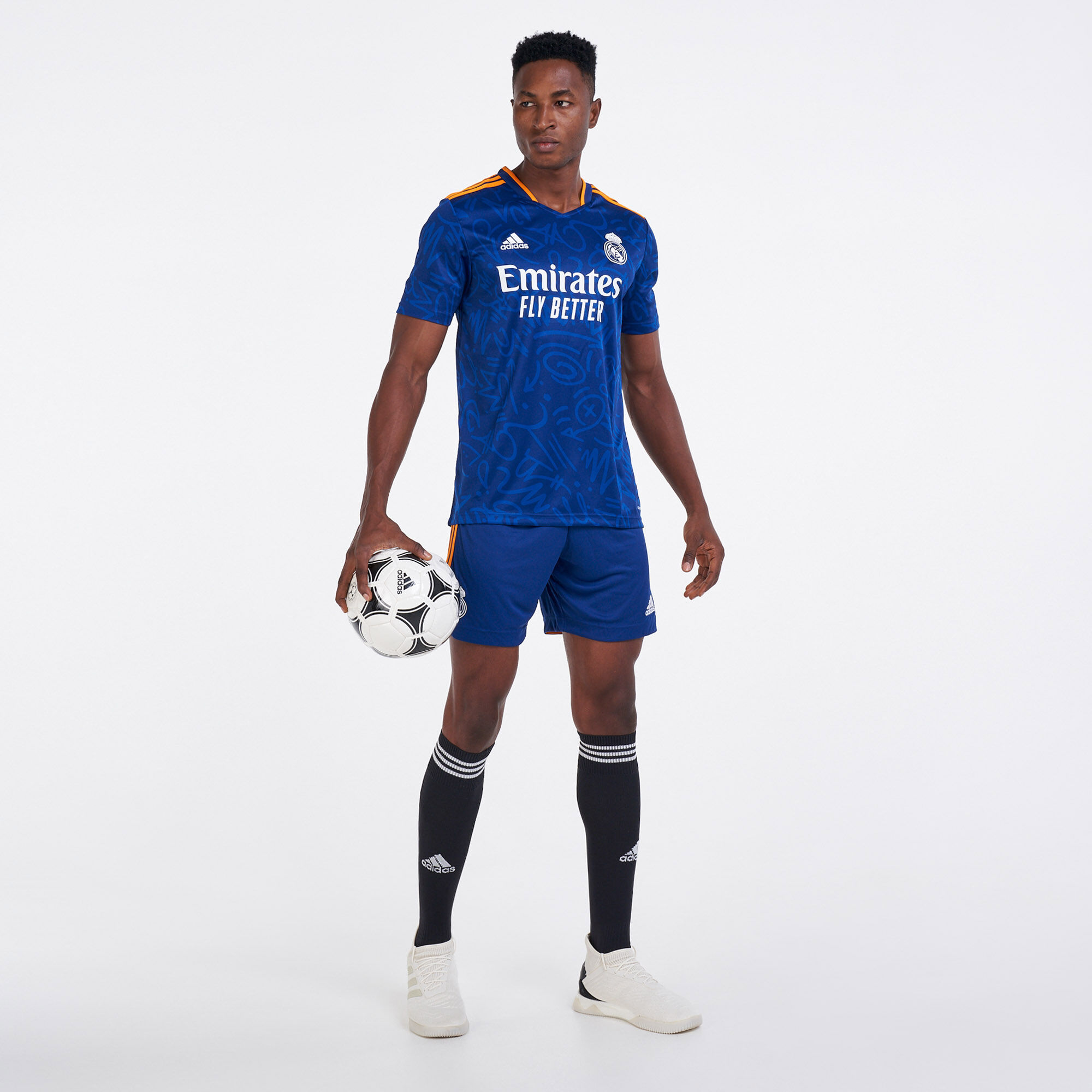 Real madrid clearance uniform 2021