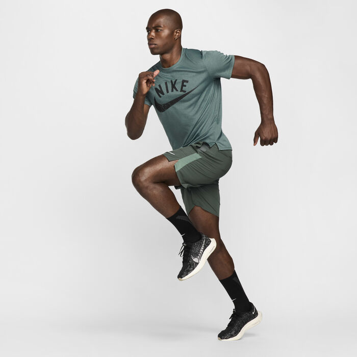Nike Men's Miler Dri-FIT Running Top Green image number 4