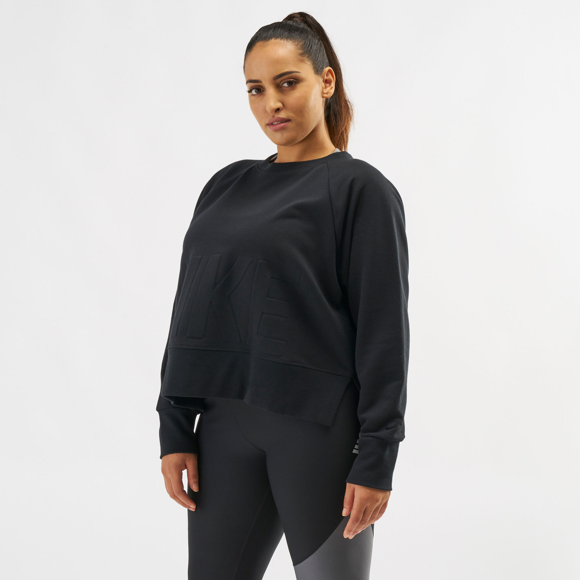 Buy Nike Versa Training Crew T Shirt Plus Size Black in Kuwait SSS