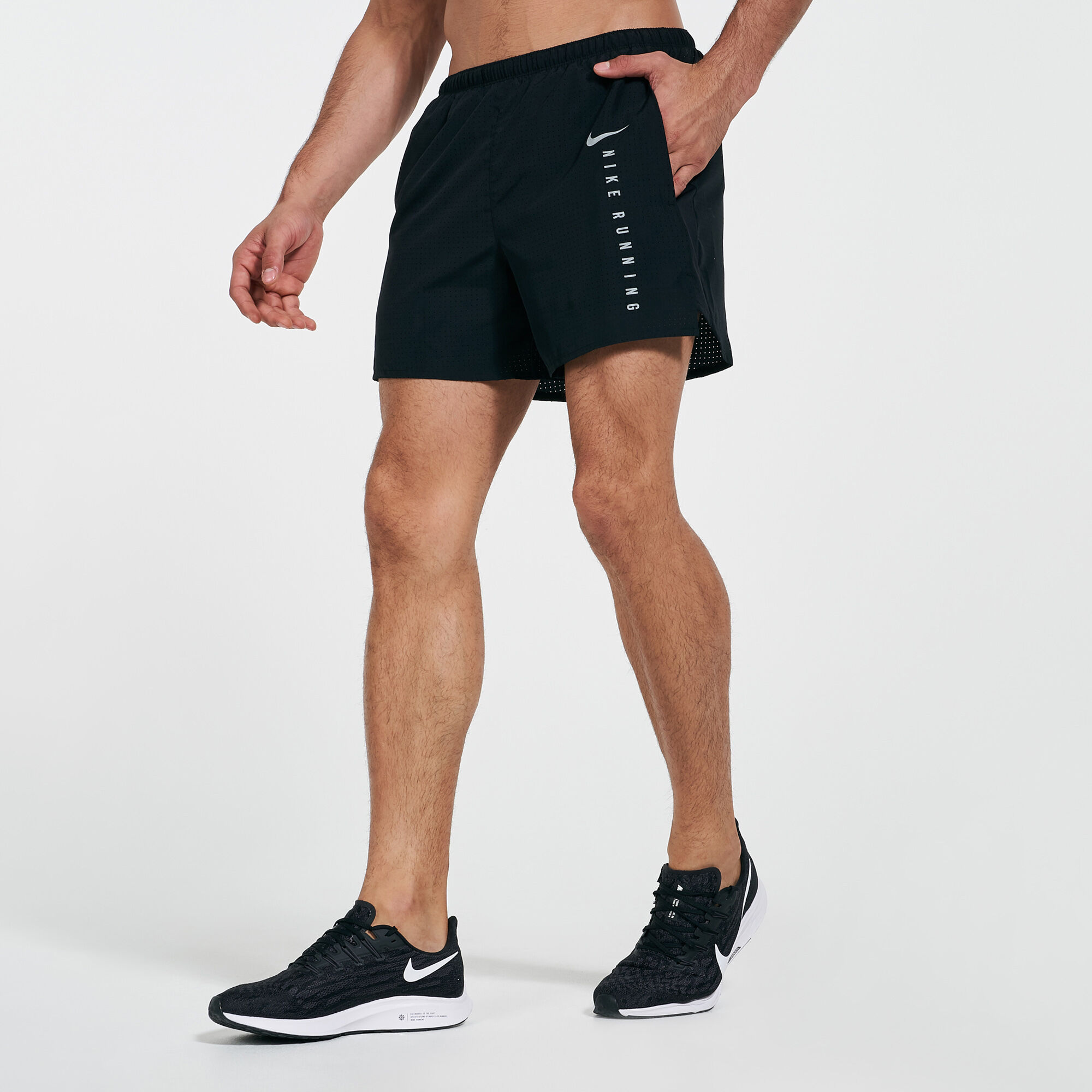 Men s Run Division Challenger 5 inch Shorts Blue Nike in Kuwait SSS