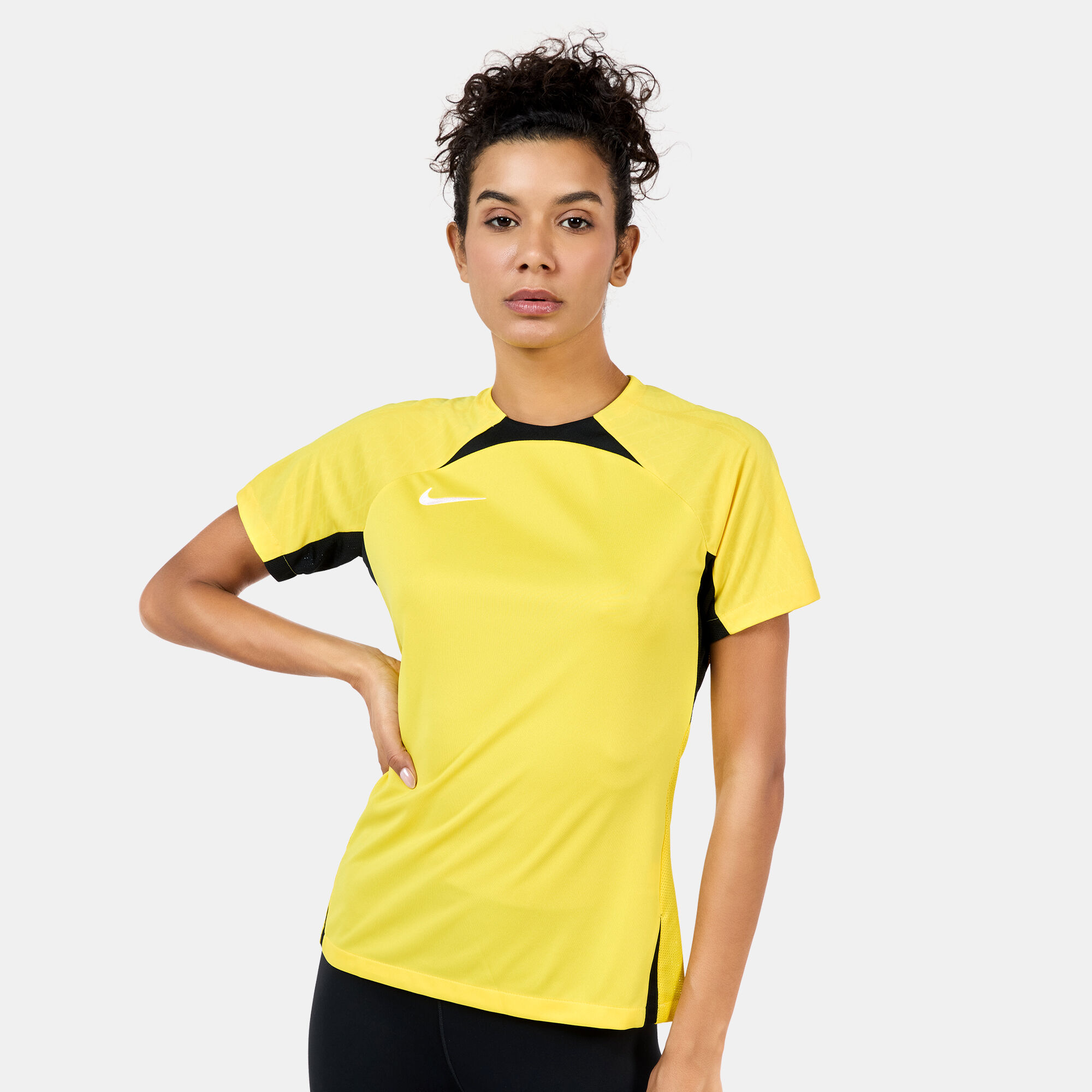 Yellow nike top womens outlet