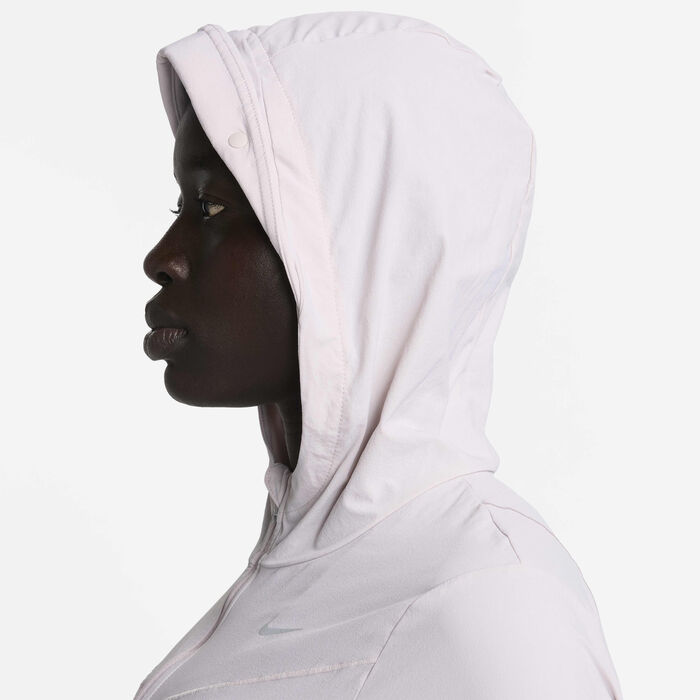 Nike Women's Swift UV Running Jacket Pink image number 7