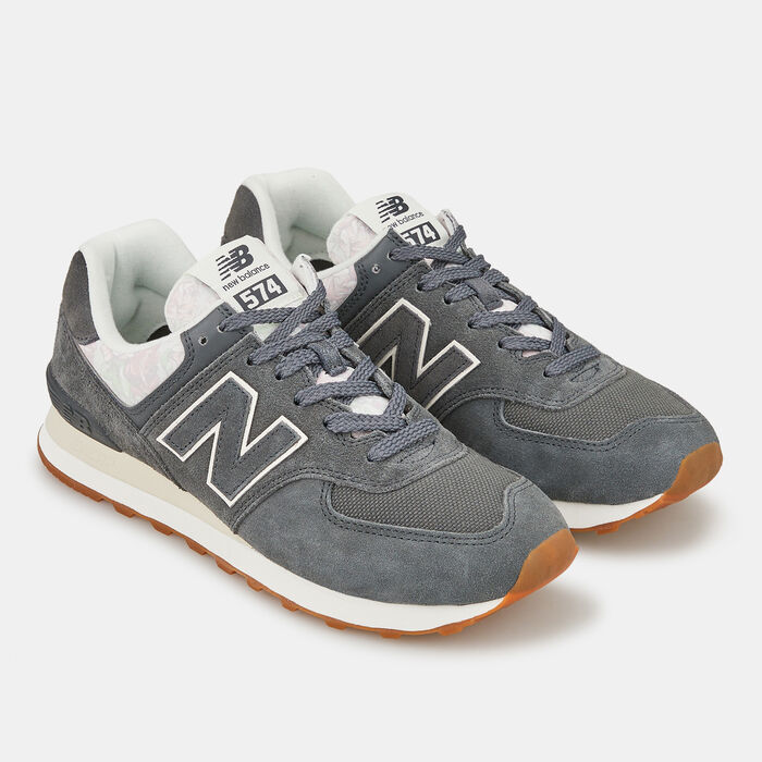 New Balance Women's 574 Shoe Grey image number 1