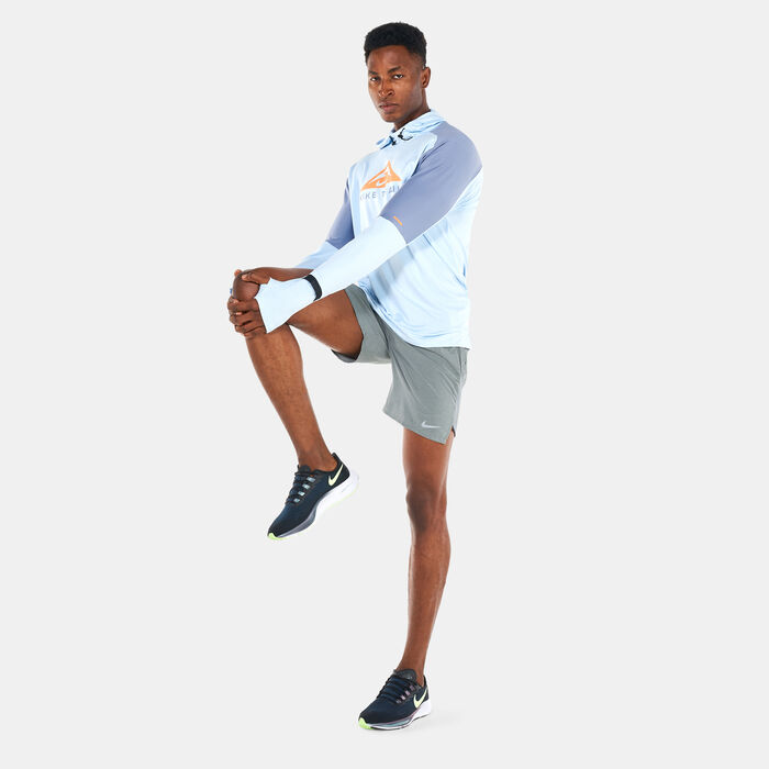 Nike Men's Dri-FIT Trail Running Hoodie Blue image number 2
