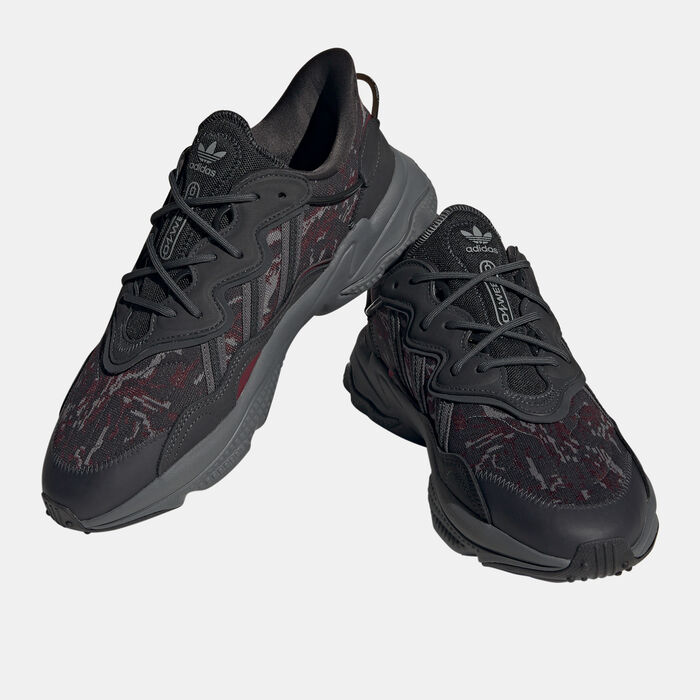adidas Originals Men's OZWEEGO Shoe Black image number 1