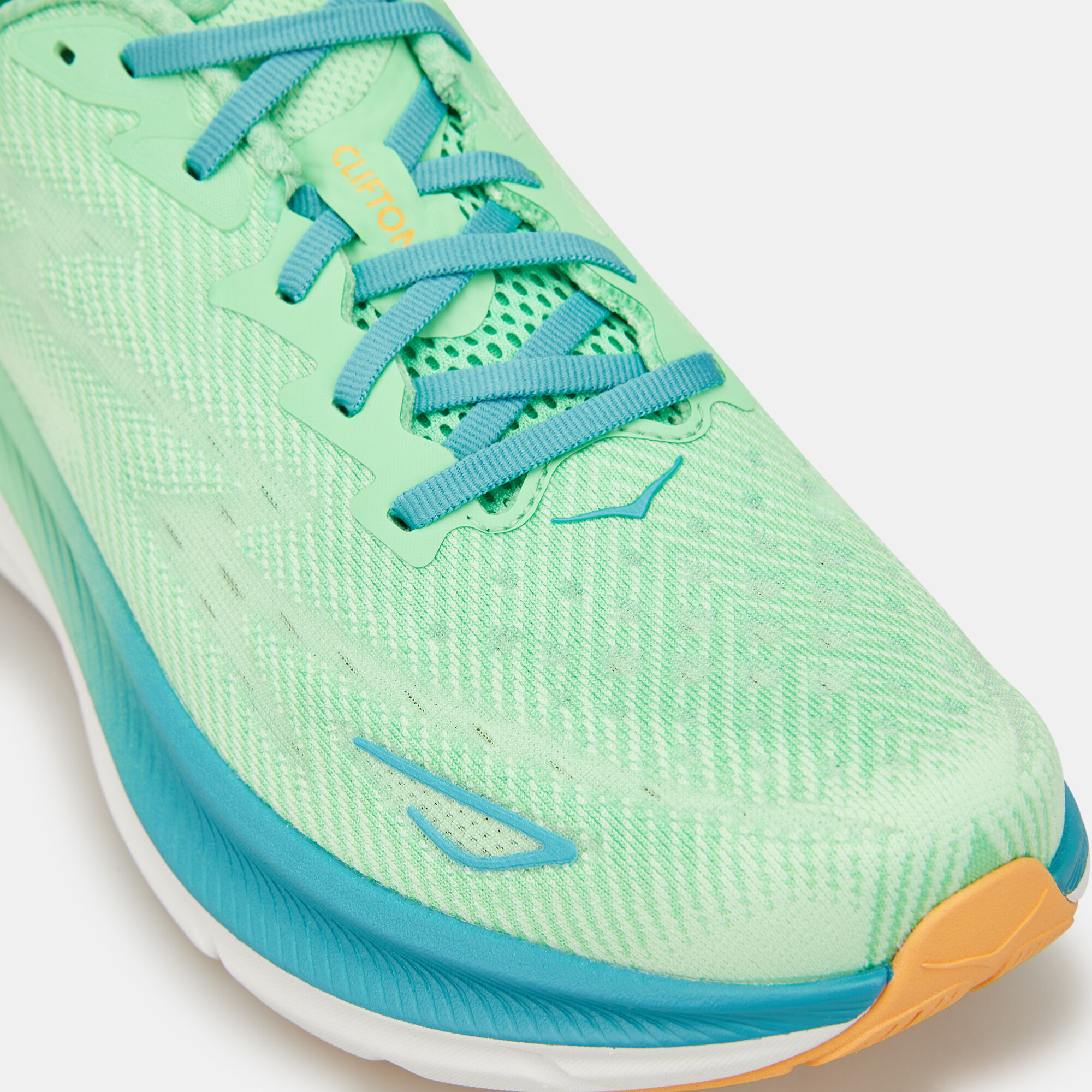 9 number shoes 2025