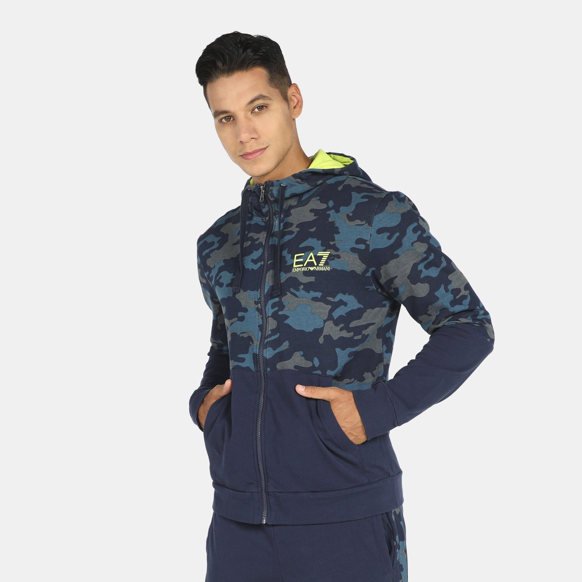 Men s Camo Print Zip Hoodie