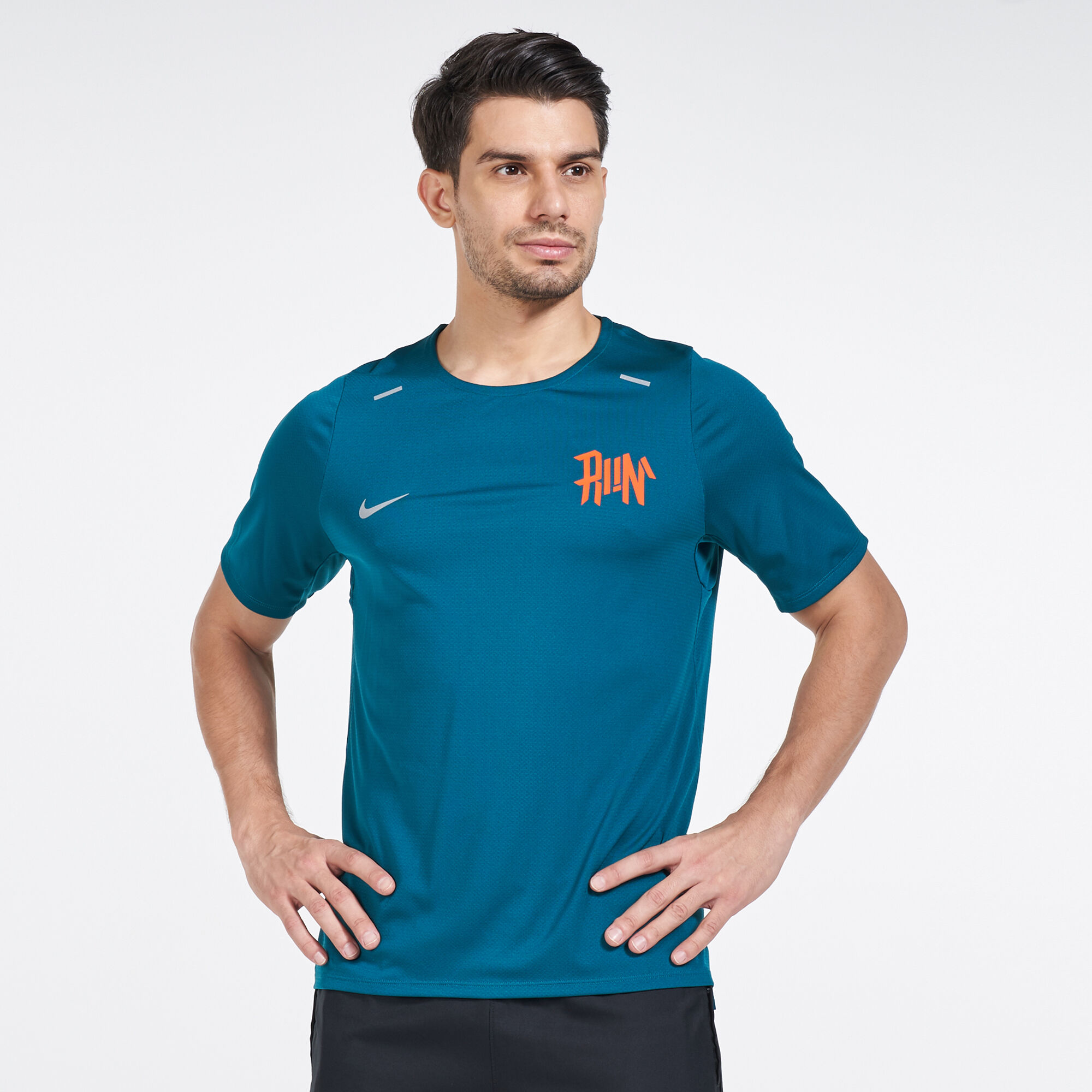 Nike windrunner hot sale t shirt