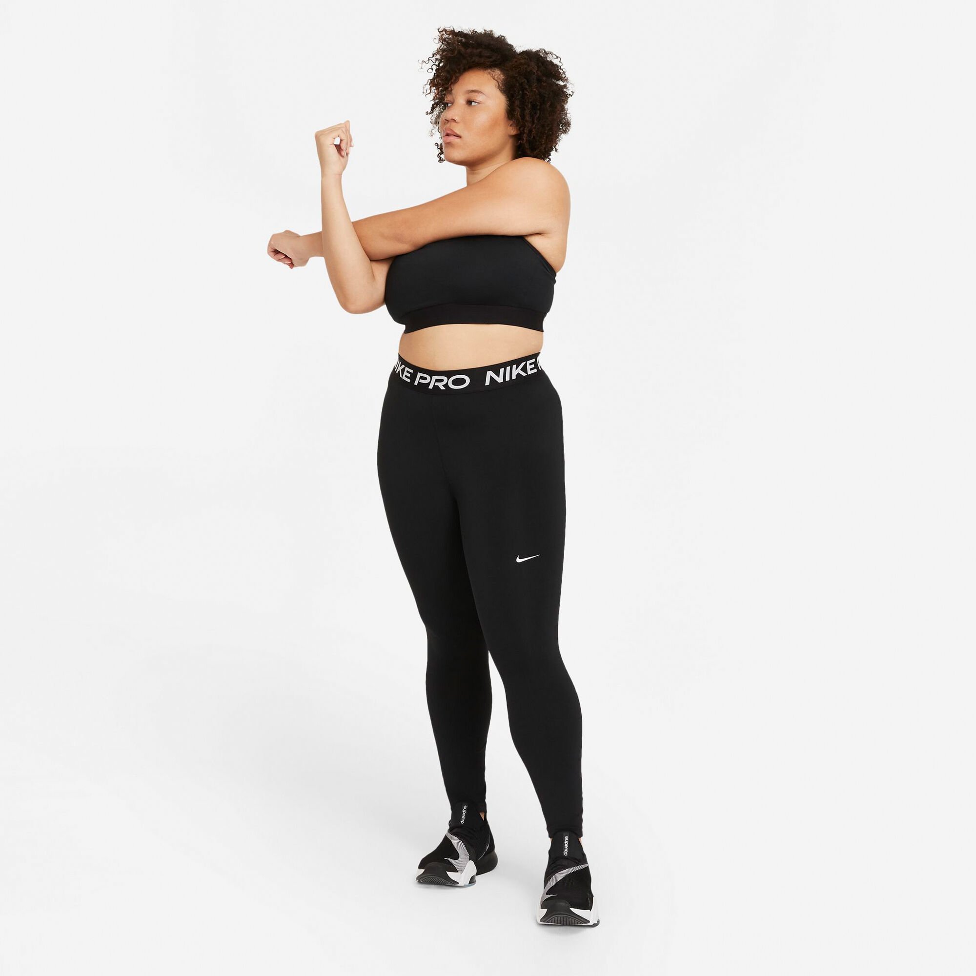 Plus size nike pros 2025