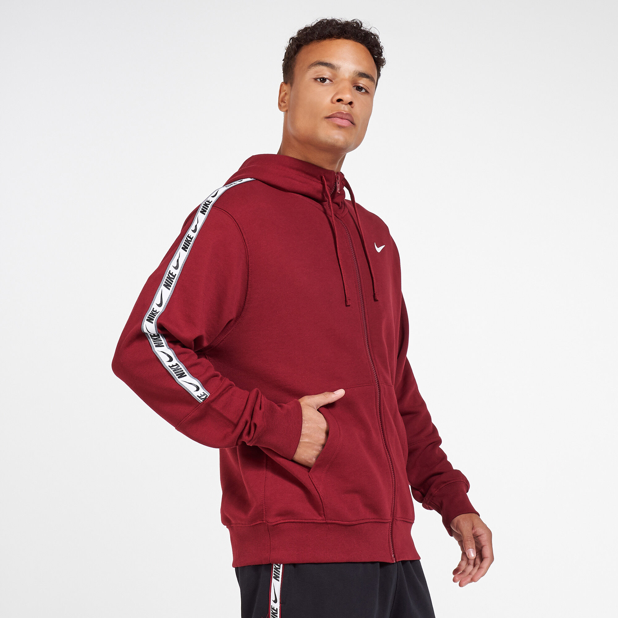 Nike repeat shop hoodie red