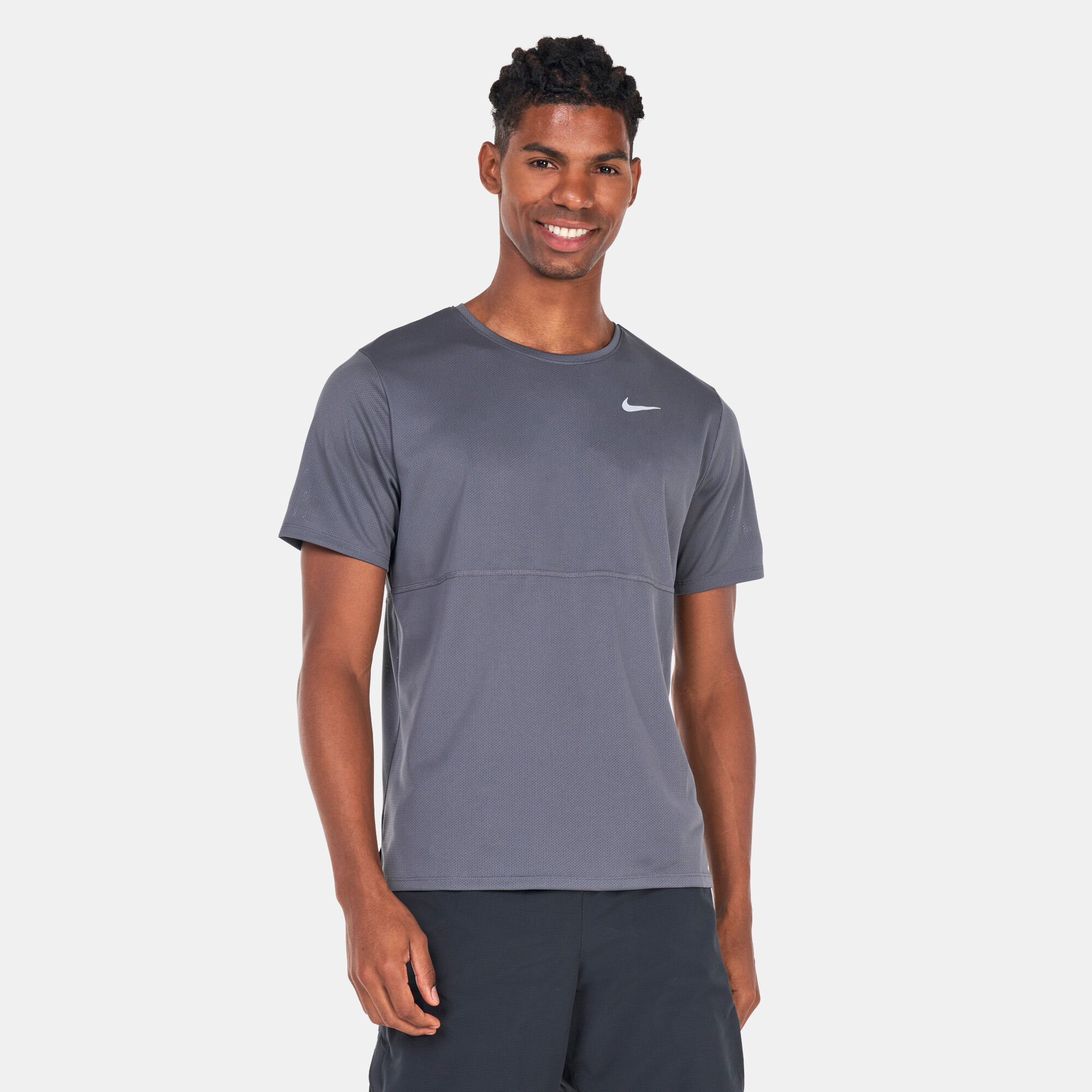 Men s Breathe Run T Shirt Grey Nike in Kuwait SSS