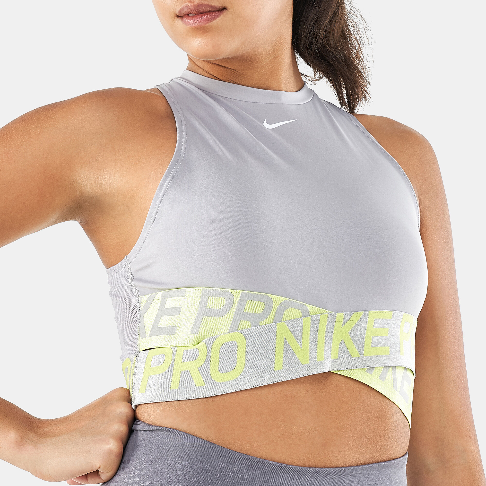 Nike intertwist top crop top