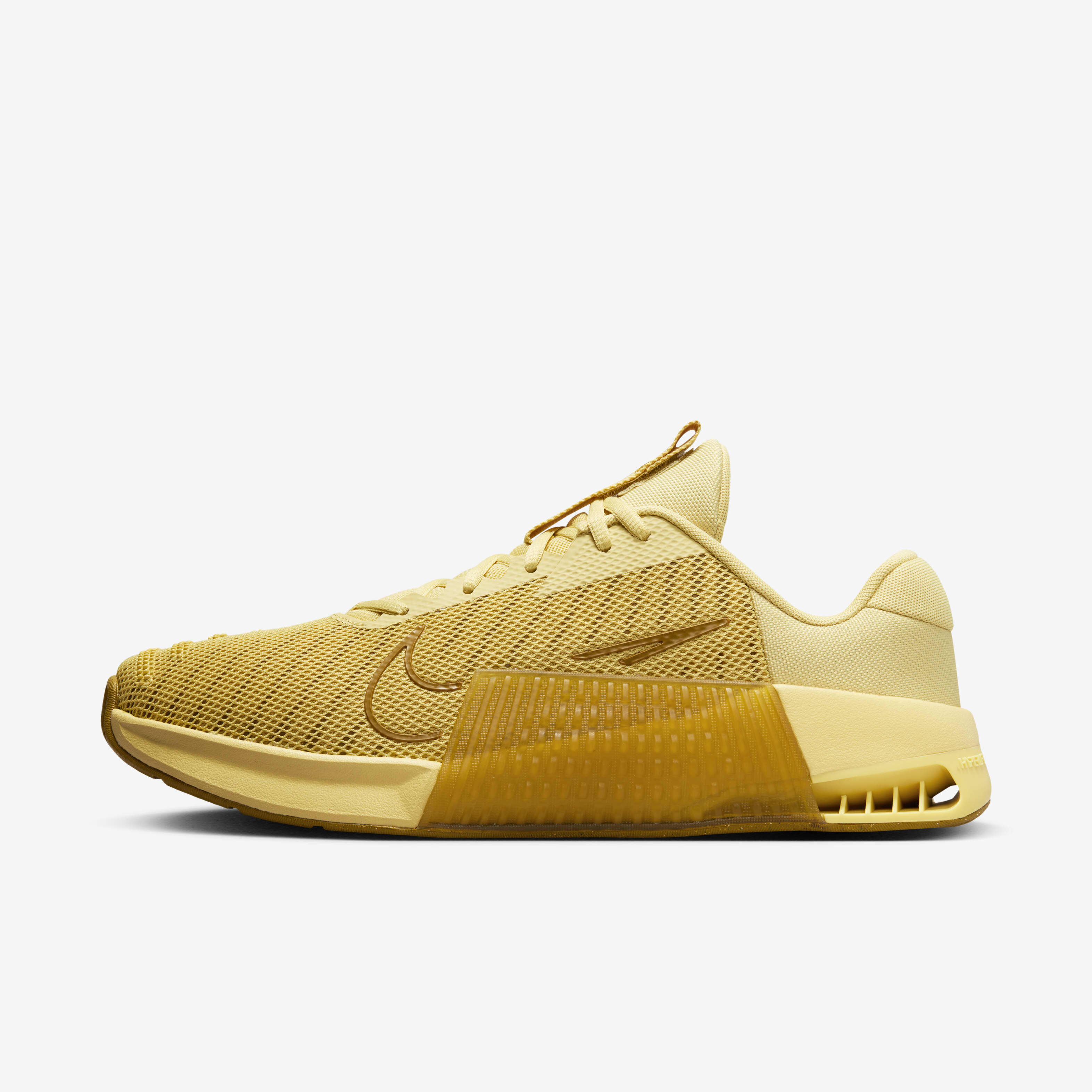 Yellow nike gym shoes discount