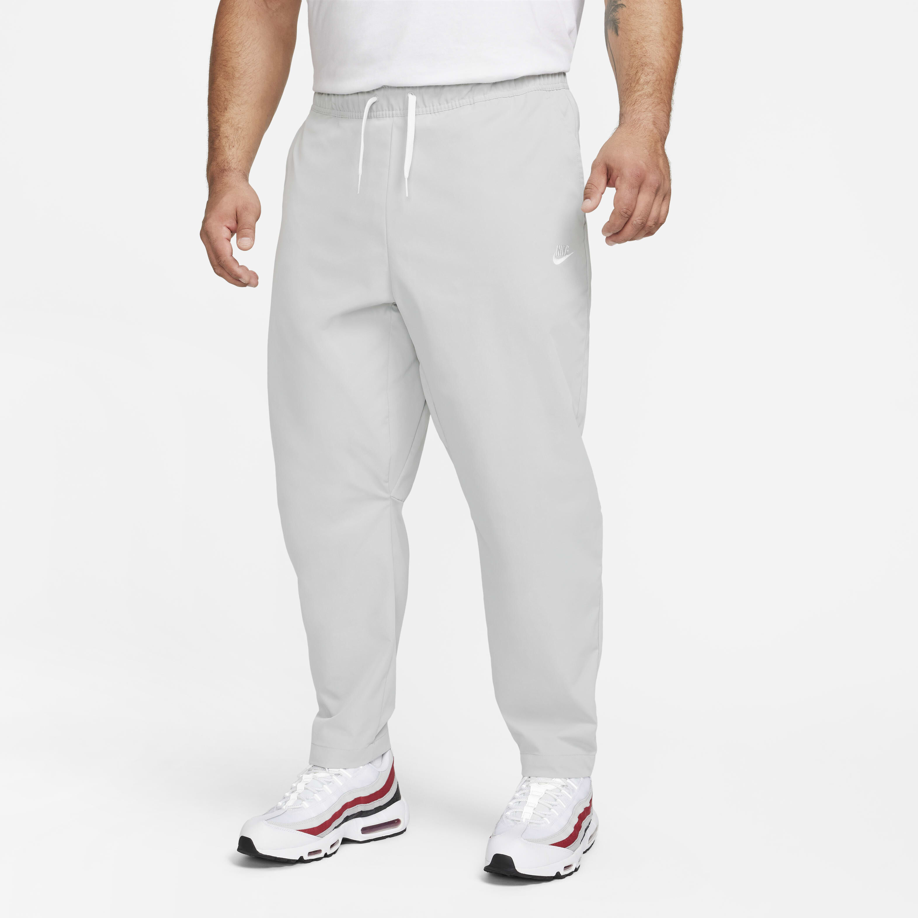 Nike sweatpants tapered leg 2025