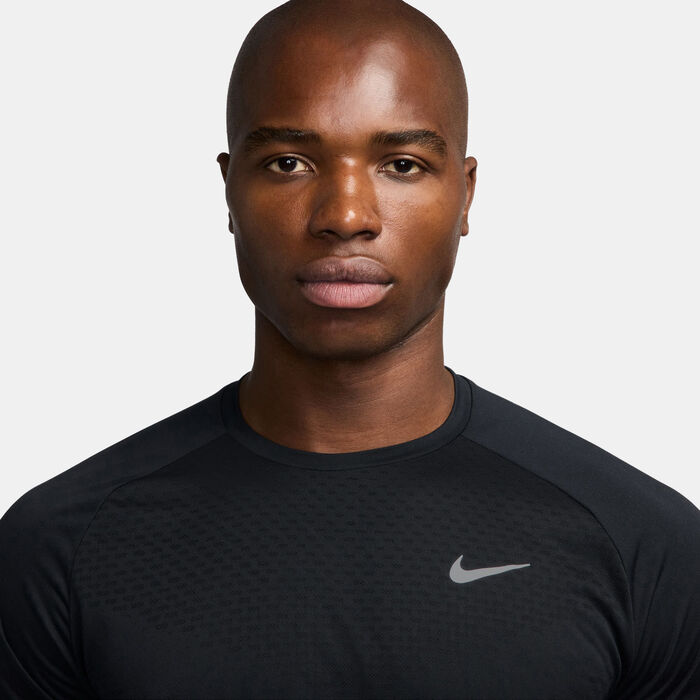 Nike Men's Stride Dri-FIT ADV Running Top Black image number 2