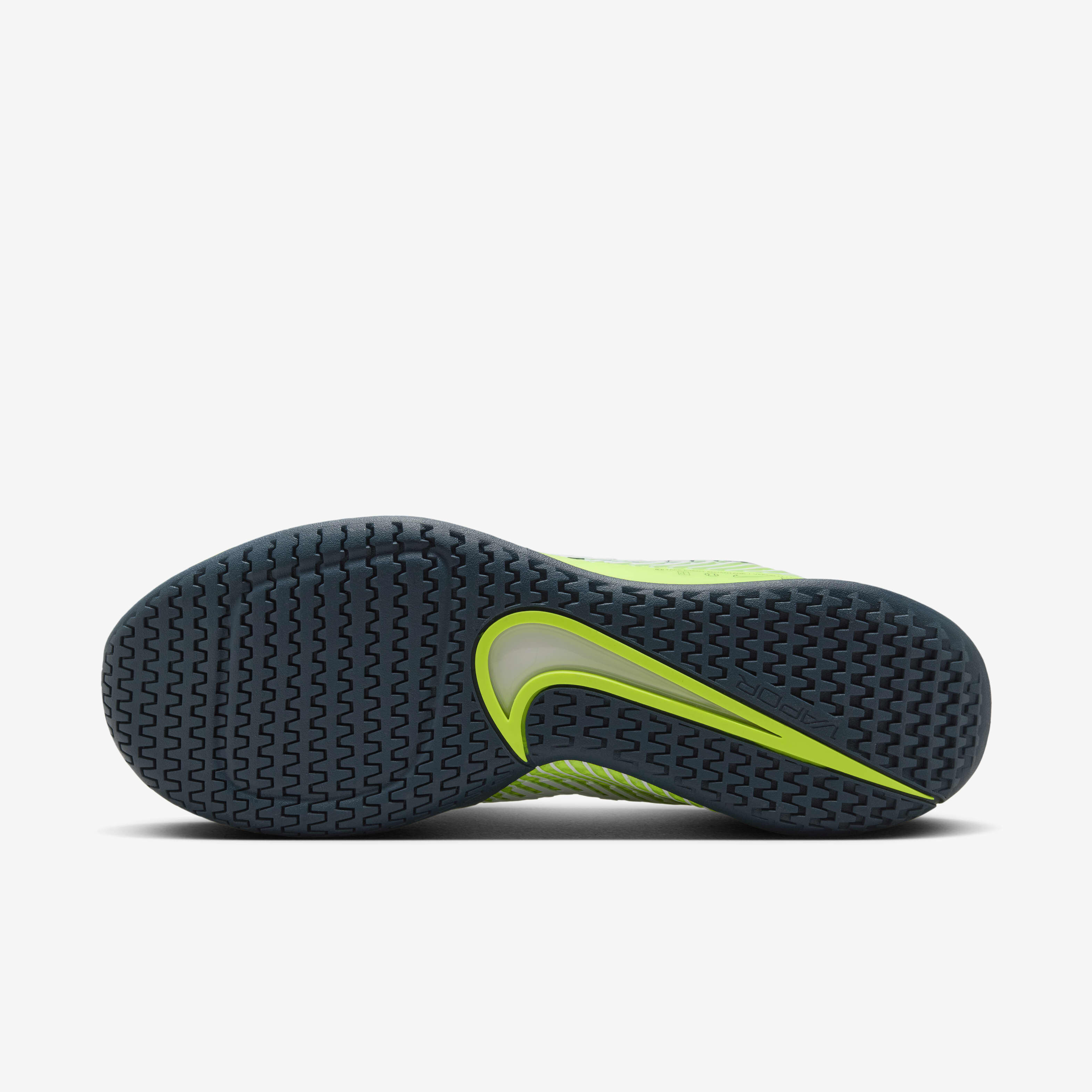 Nike flat tennis shoes shop