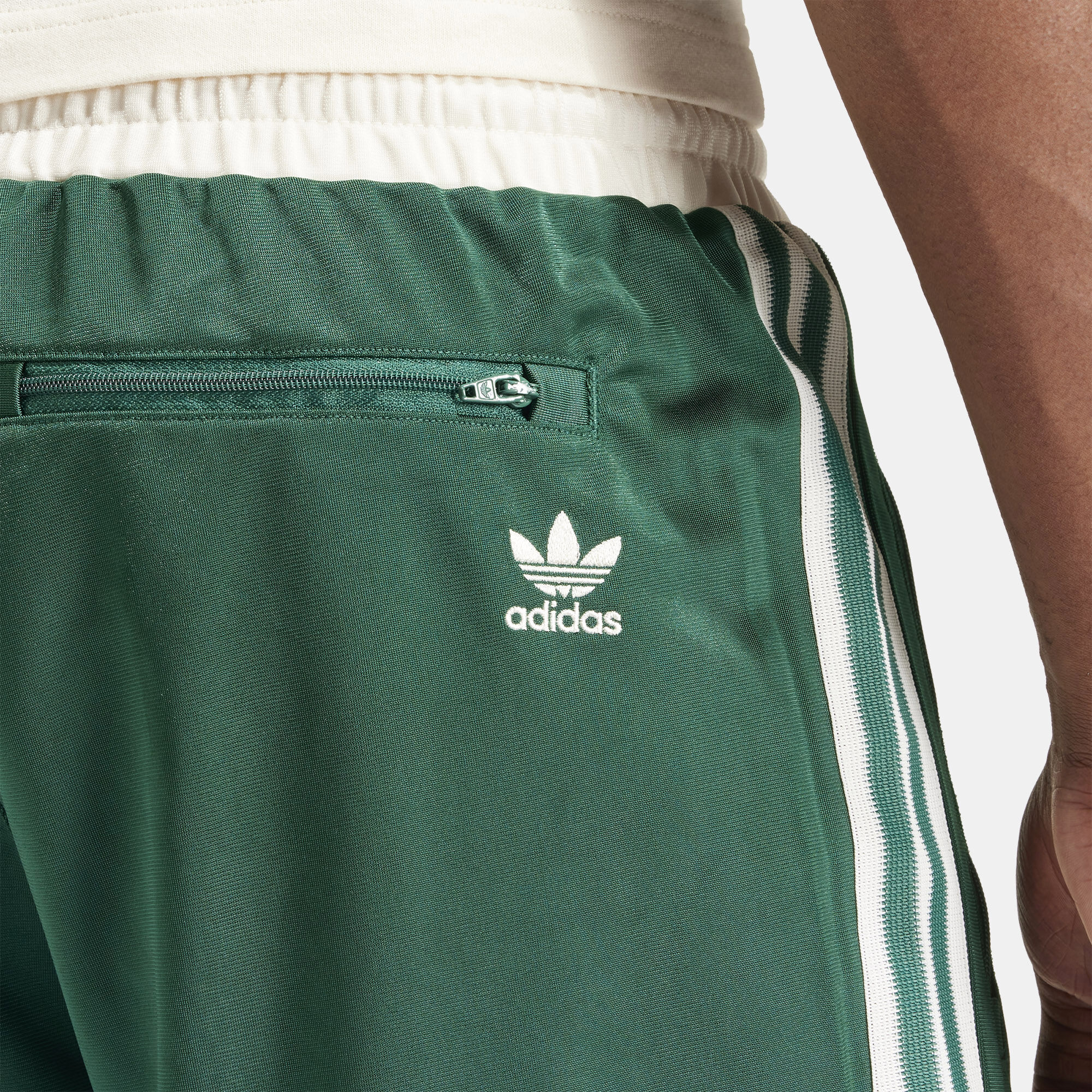 Men s Track Pants Green adidas Originals in Kuwait SSS
