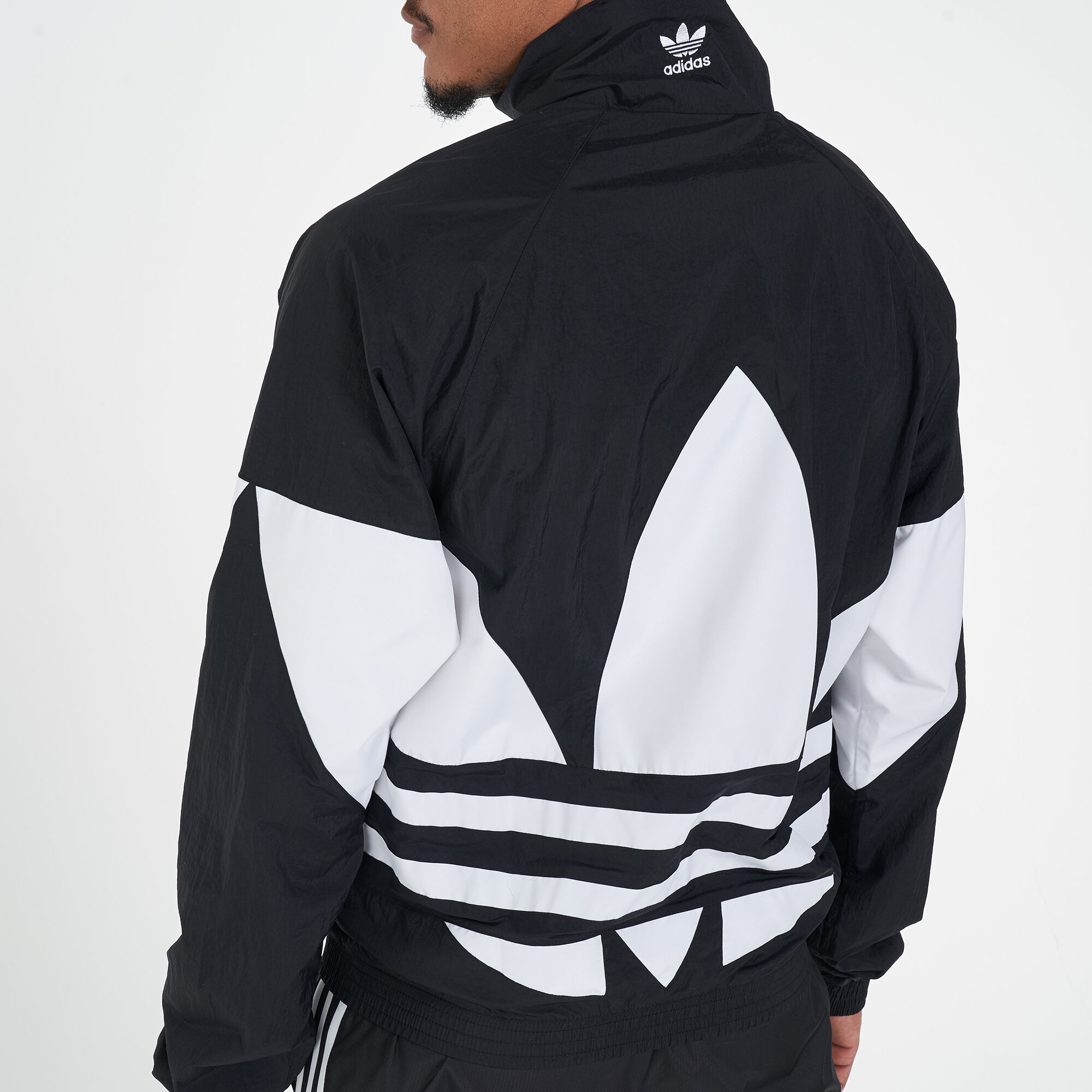 Adidas jacket large 2025