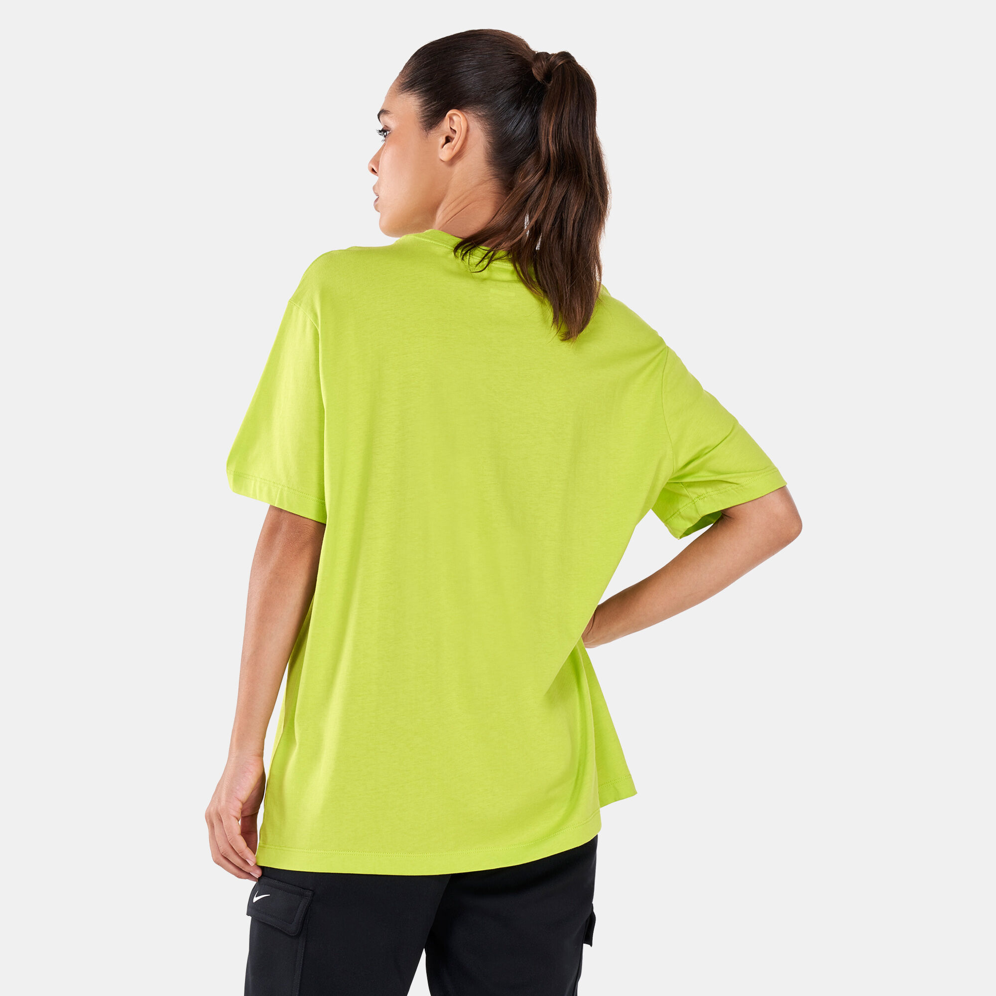 Lime green best sale nike shirt women's