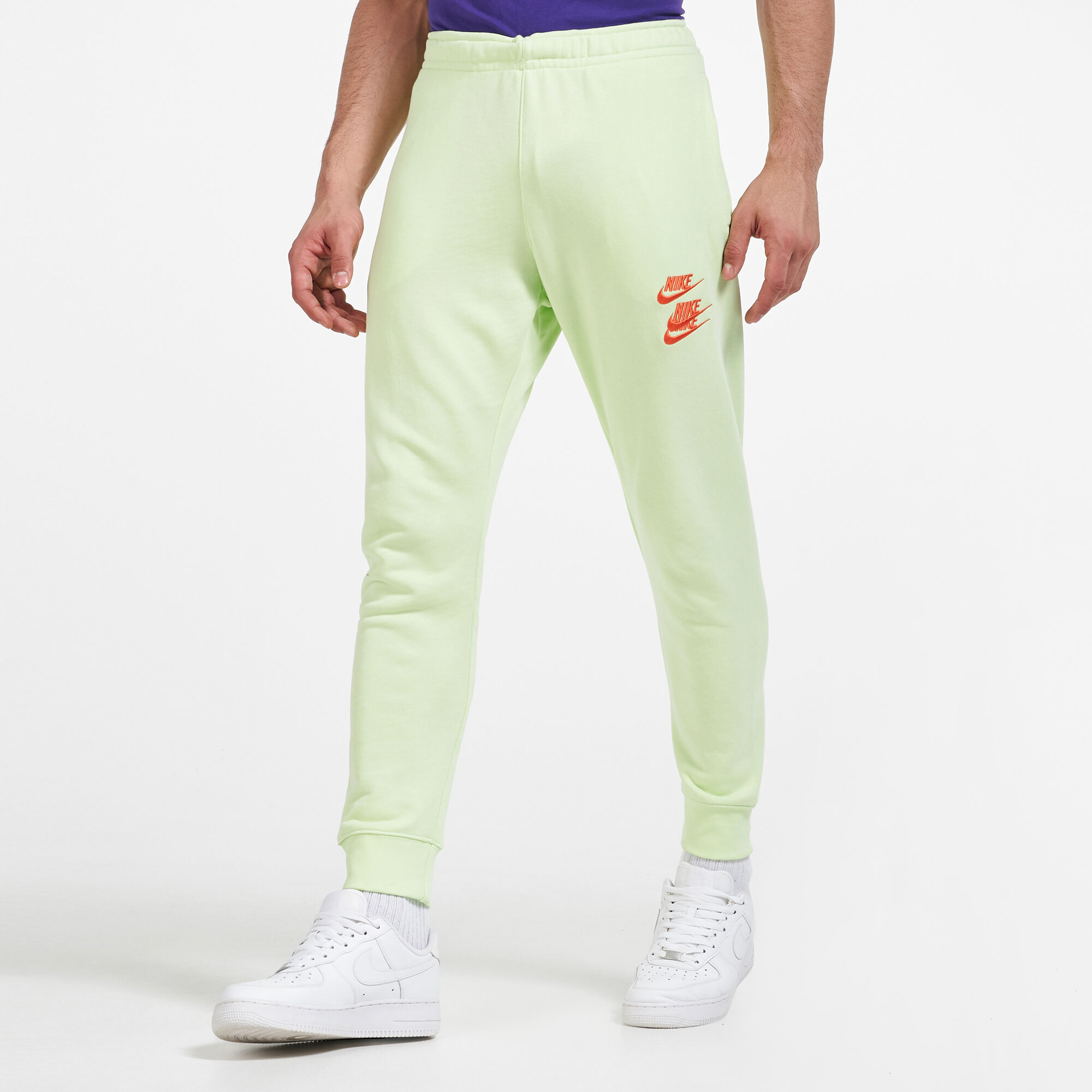 Nike swoosh sales on tour joggers