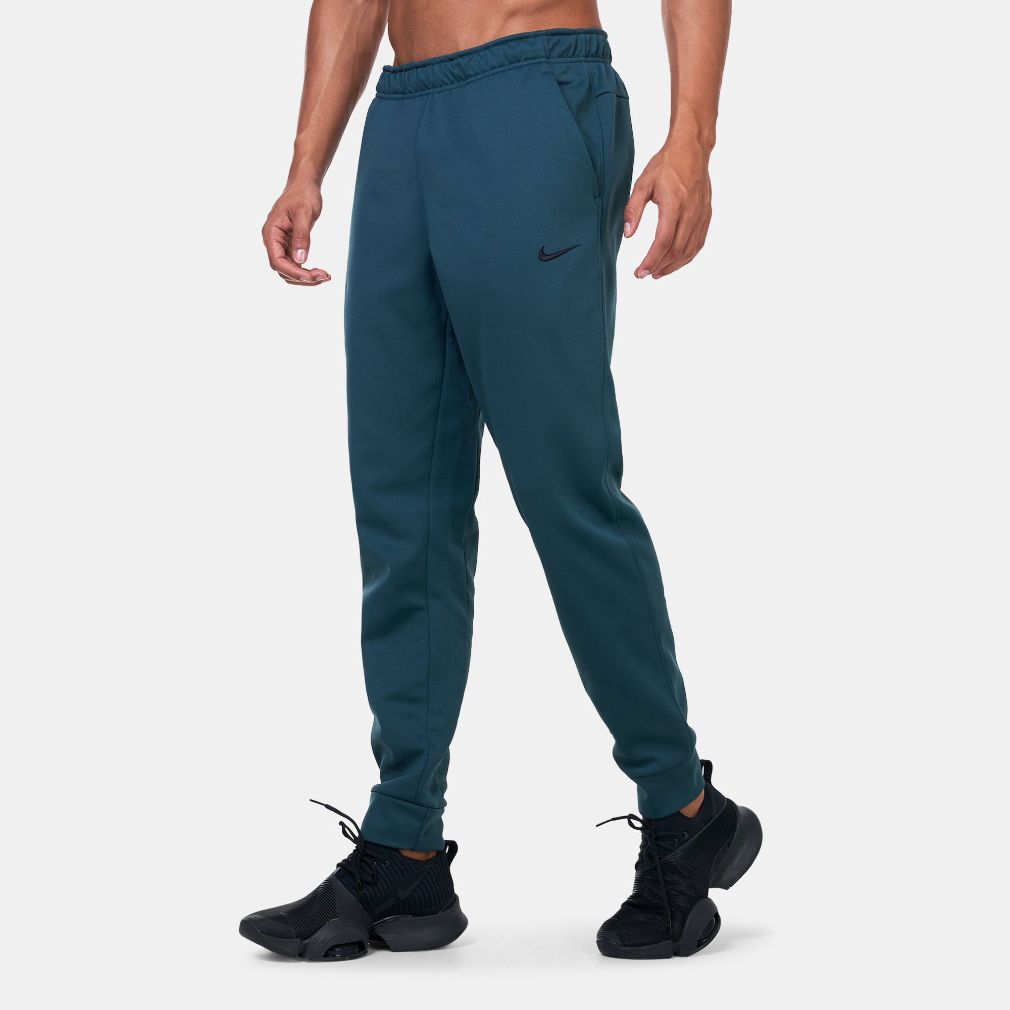 Nike best sale sweatpants tapered