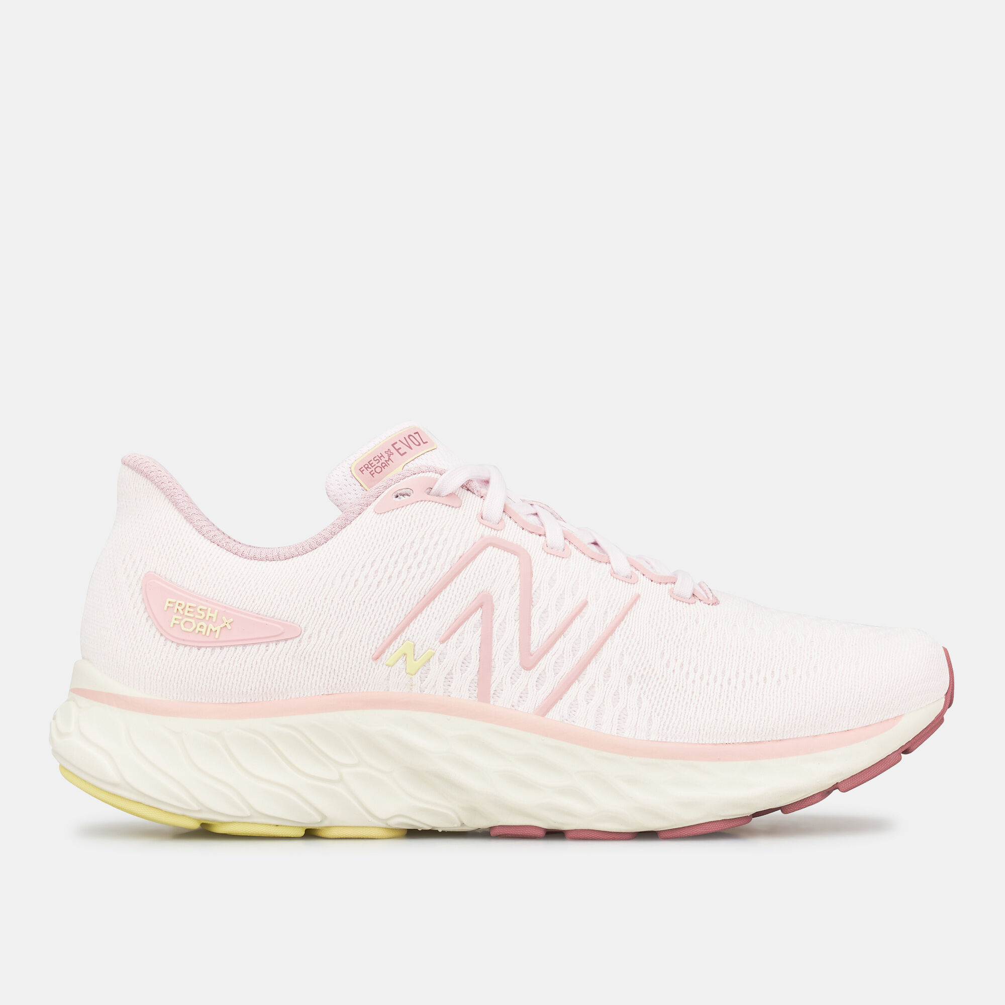 New balance running shoes pink online