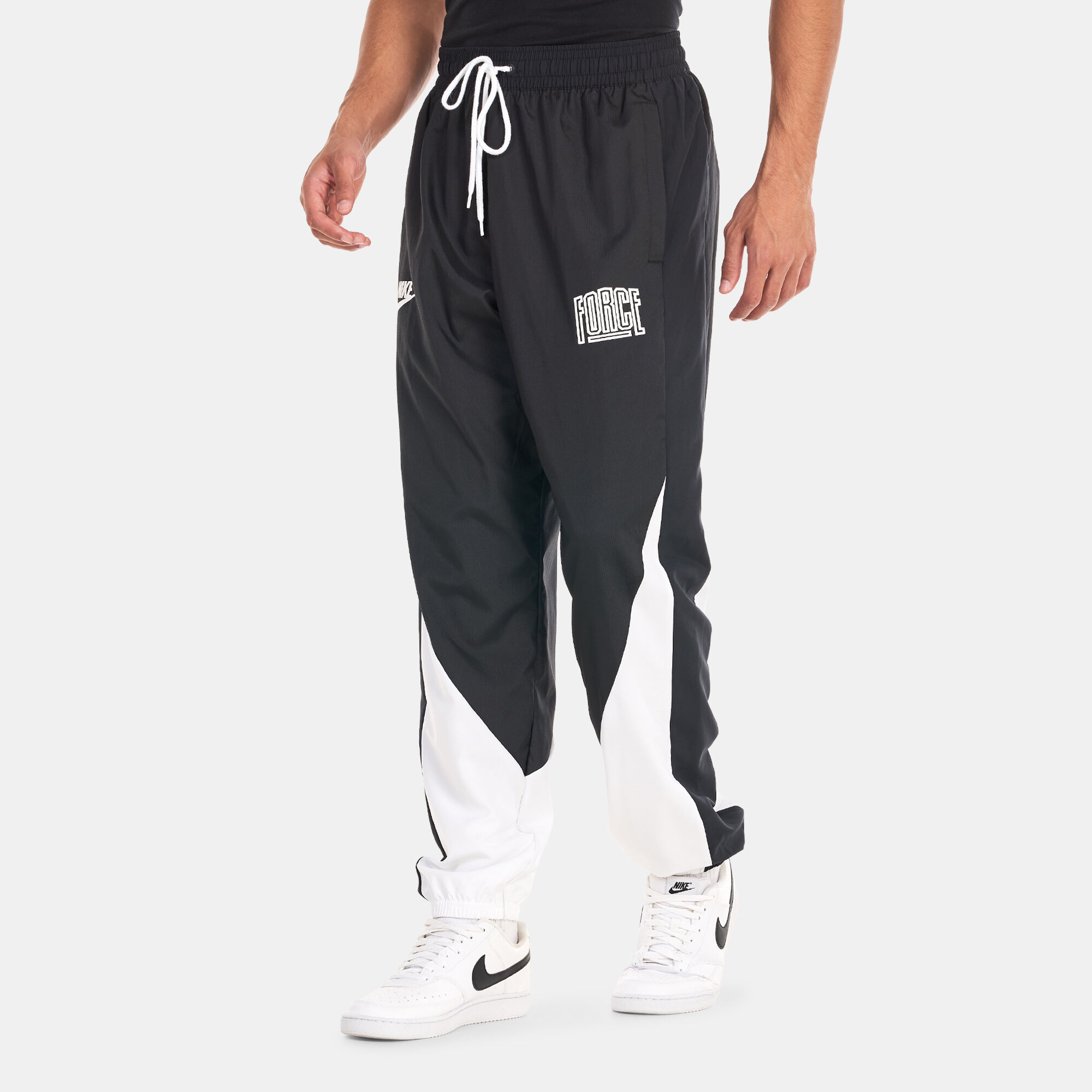 Nike woven adjustable on sale cuff sweatpants