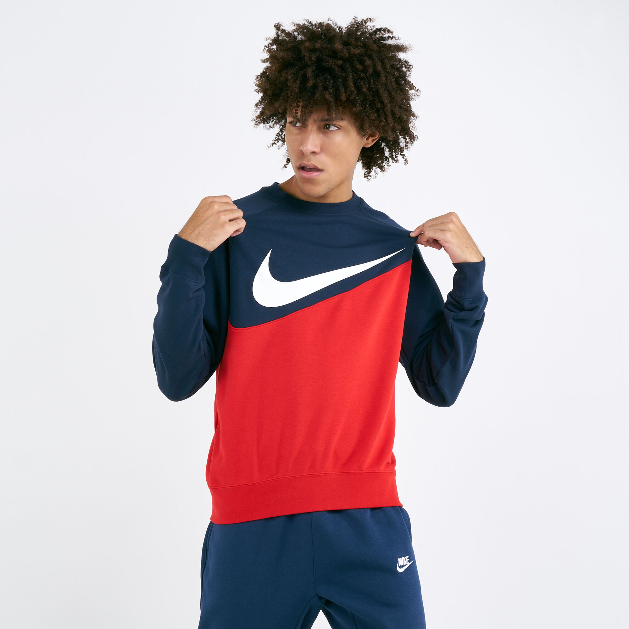 Nike men's sportswear hotsell swoosh pullover hoodie re