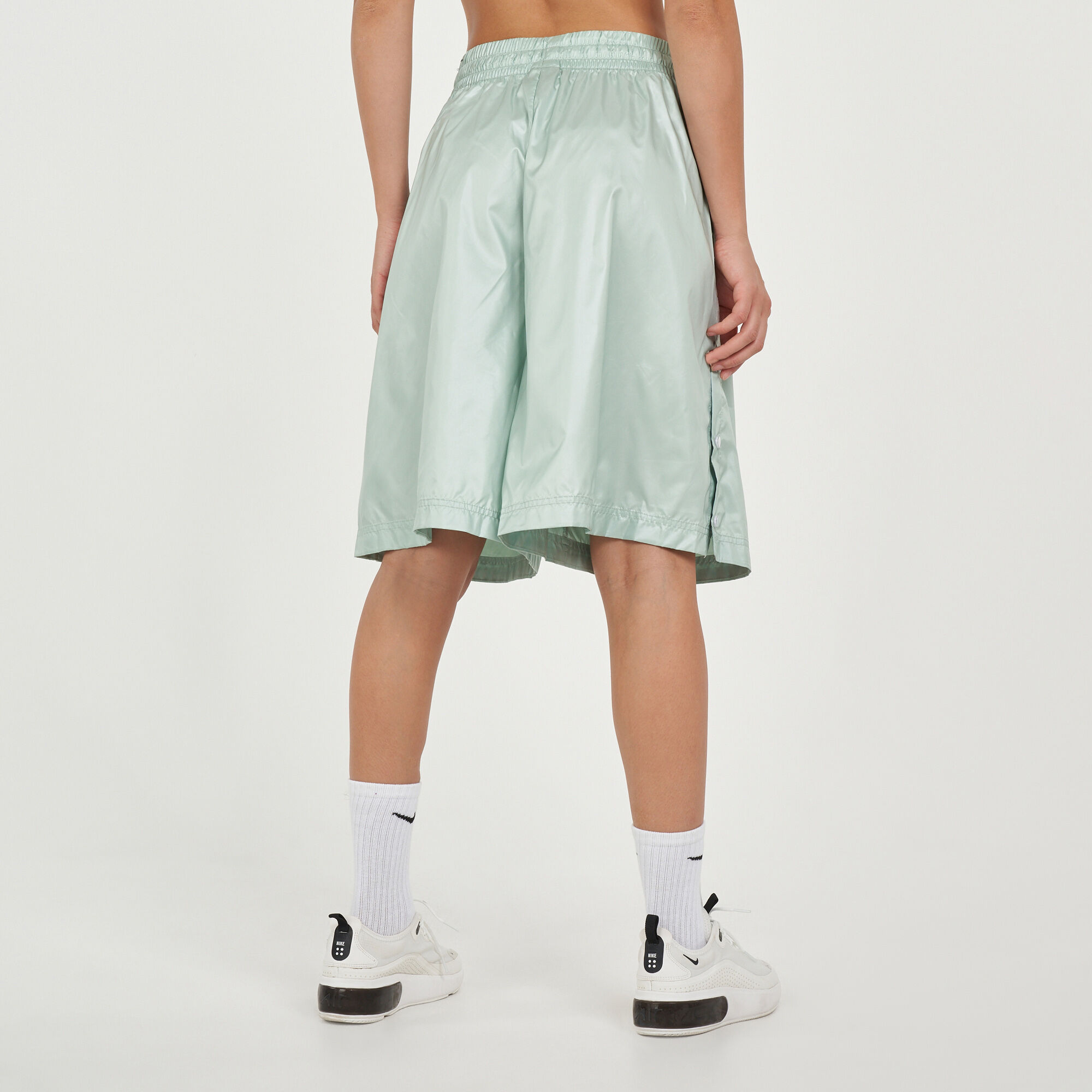 Nike oversized swoosh pocket green shorts 2025