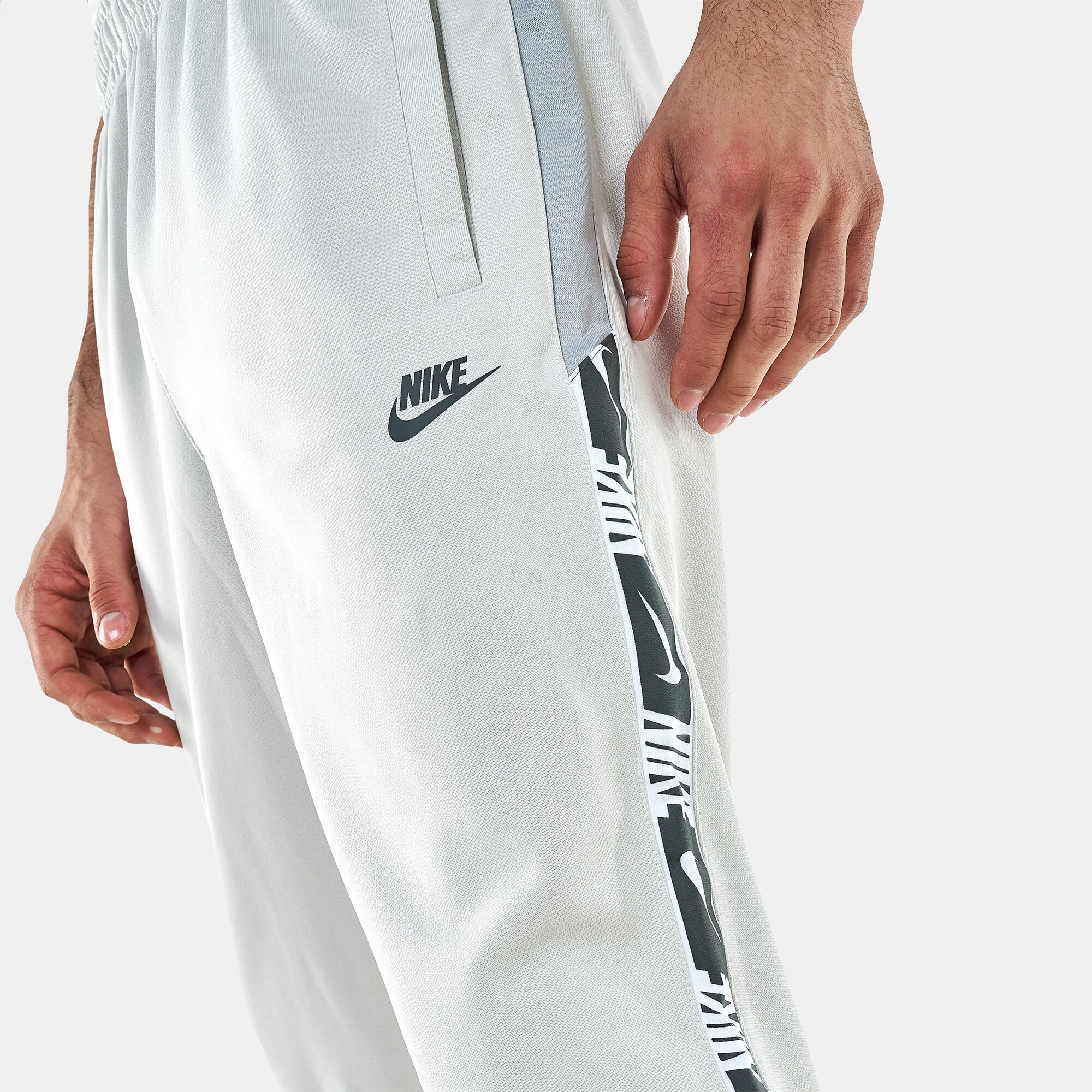 Nike repeat poly sweatpant 2025