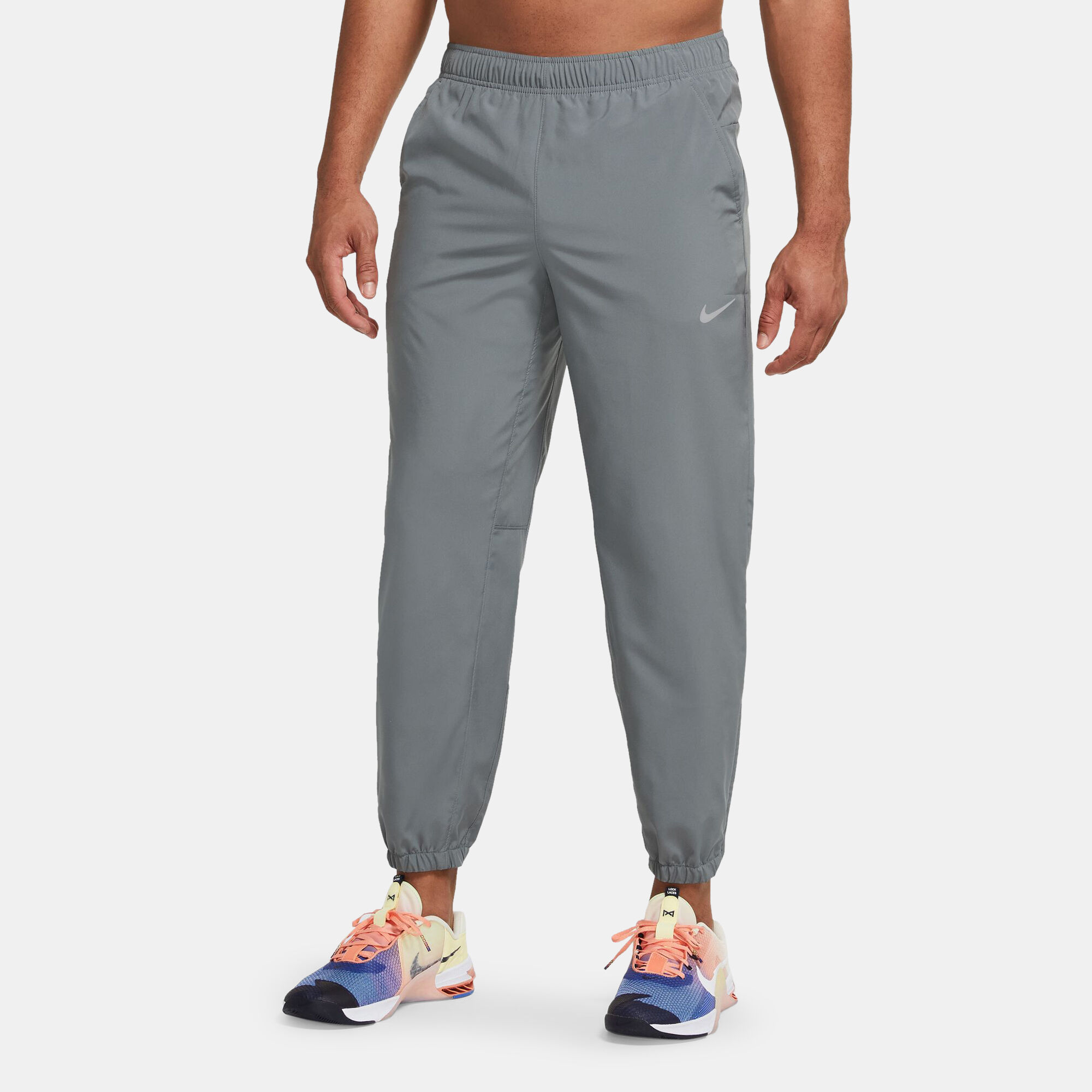 nike joggers men cheap