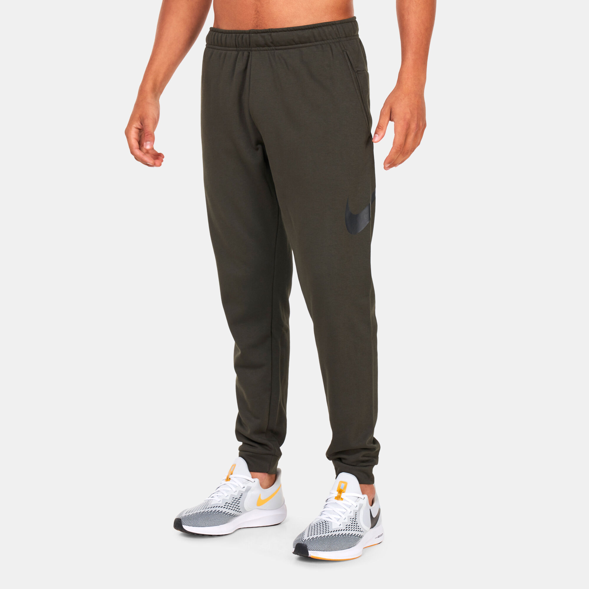 Nike track pants tapered store
