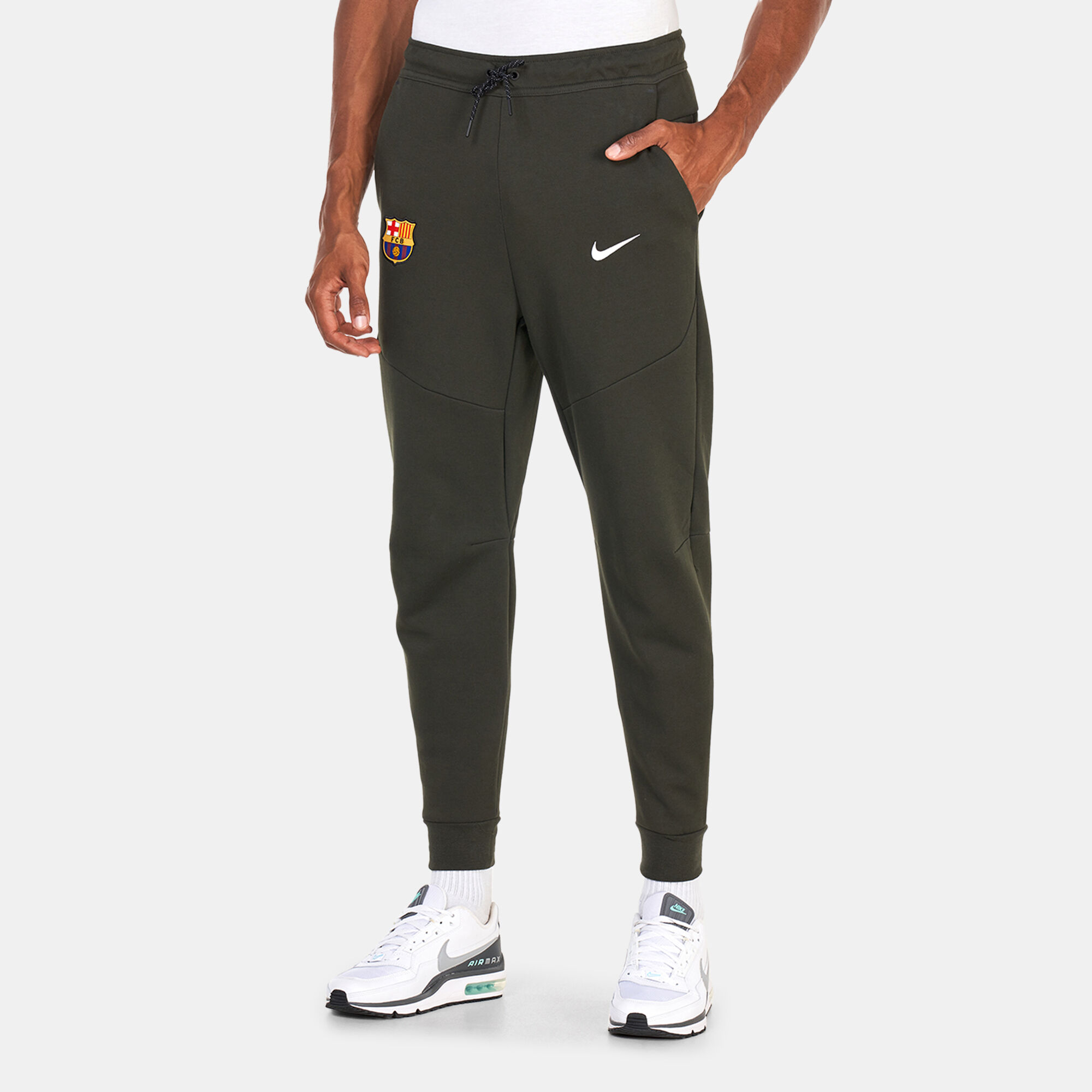 Buy Nike Men s Tech Fleece Football Joggers Green in Kuwait SSS