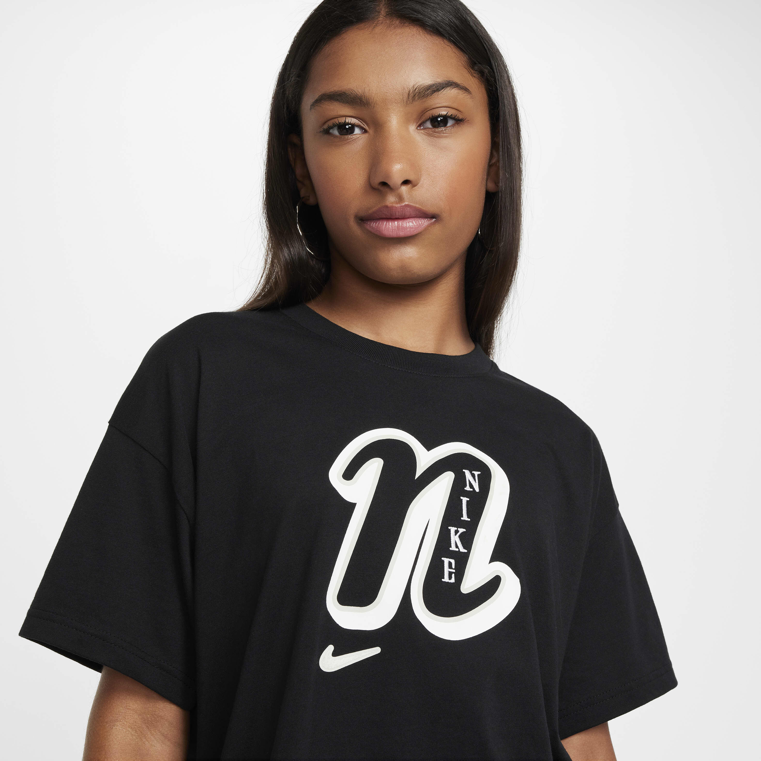 Girls black nike shirt sales