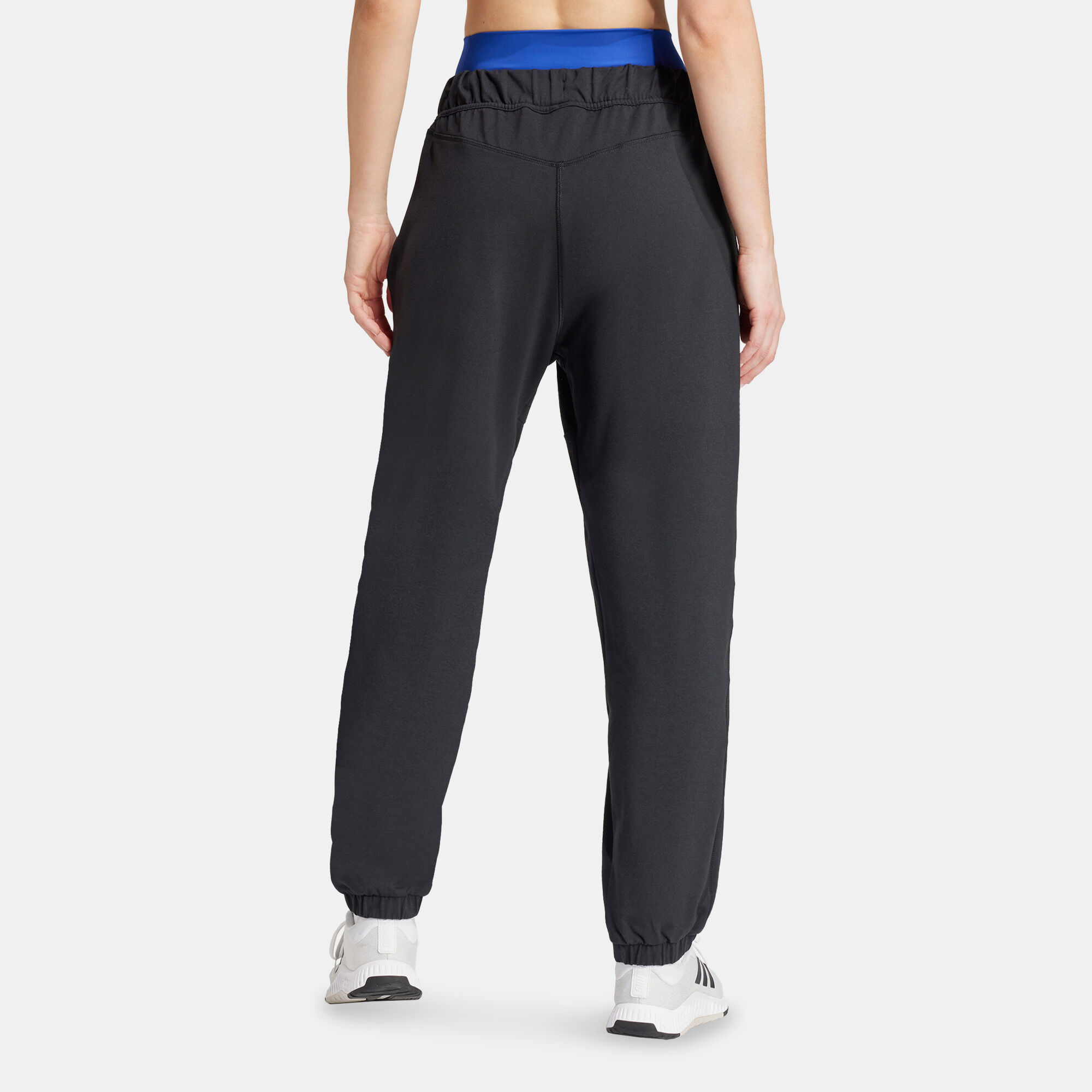 Women's training joggers outlet