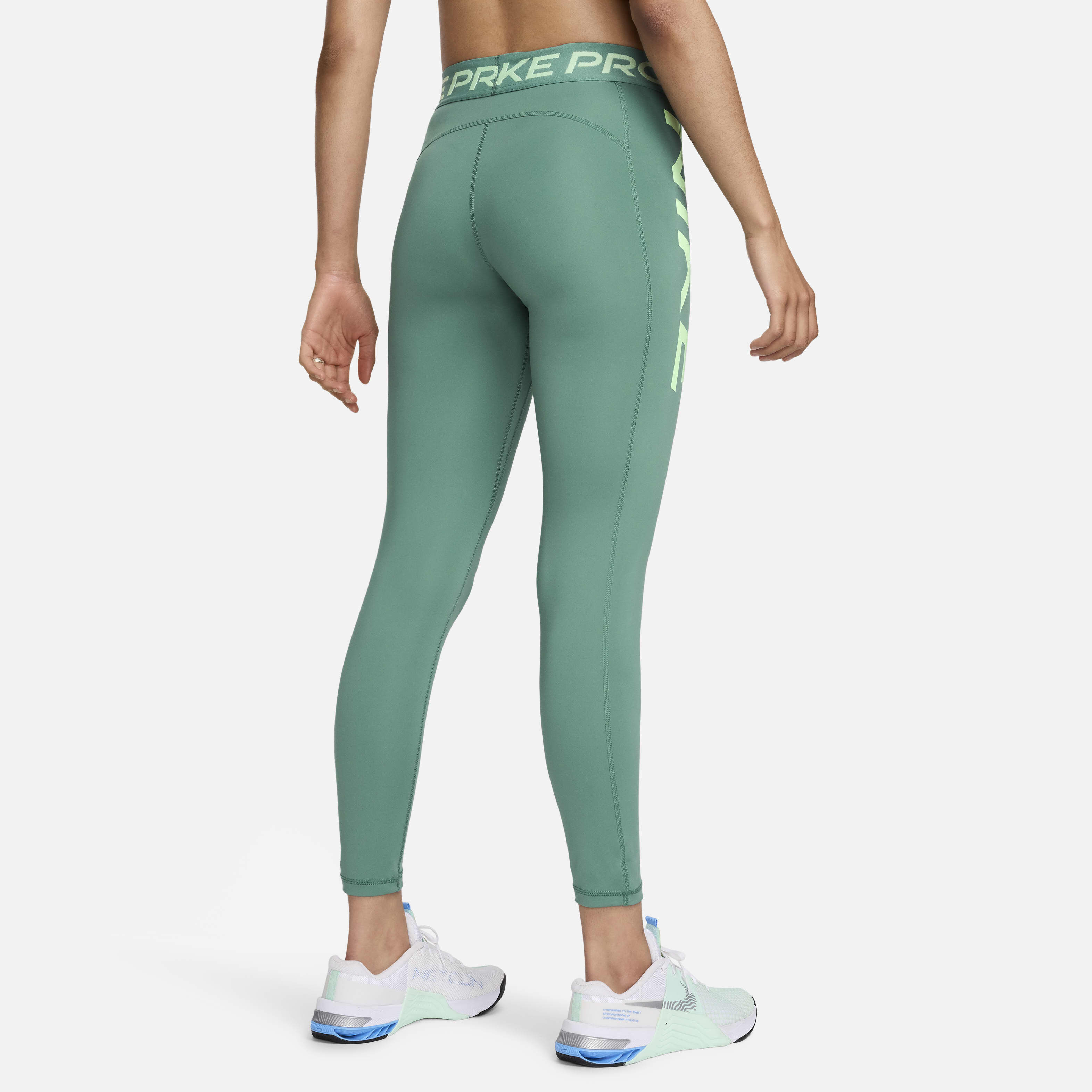 Nike graphic leggings hotsell