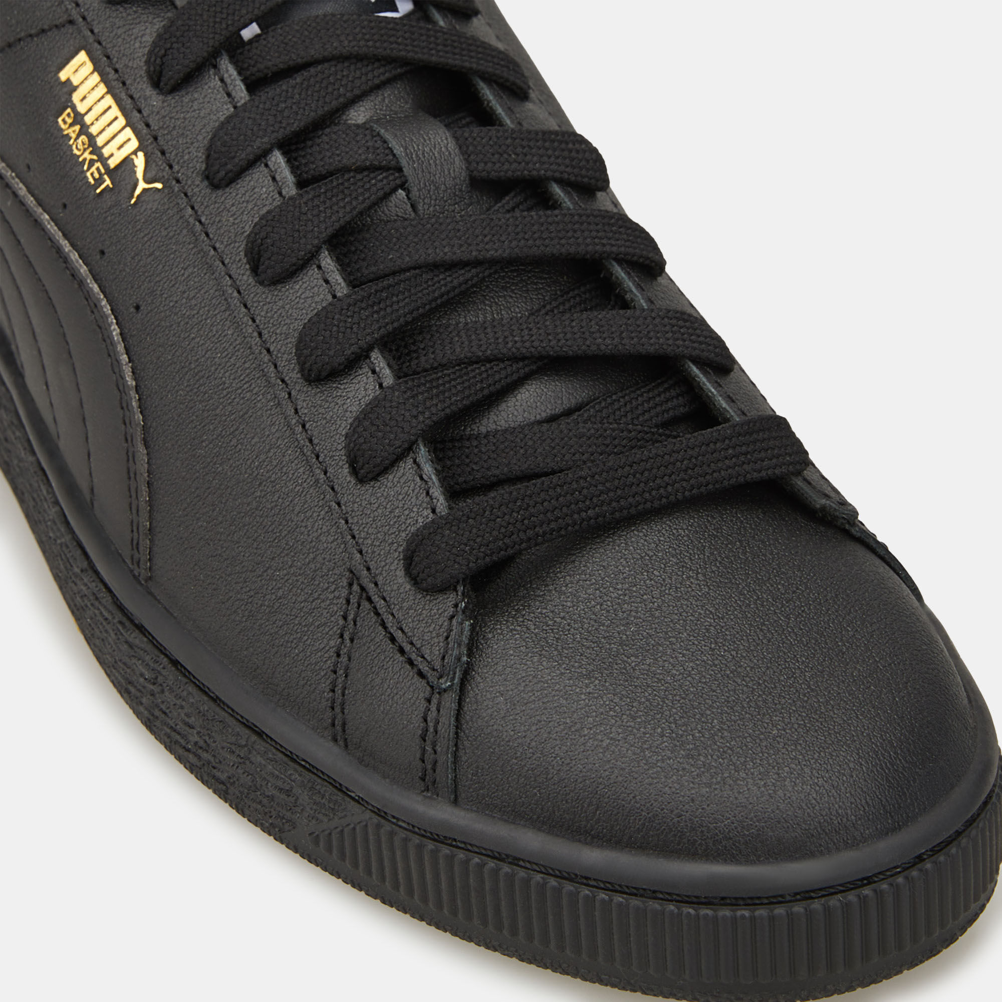 Men s Basket Classic XXI Shoe Black PUMA in Kuwait SSS