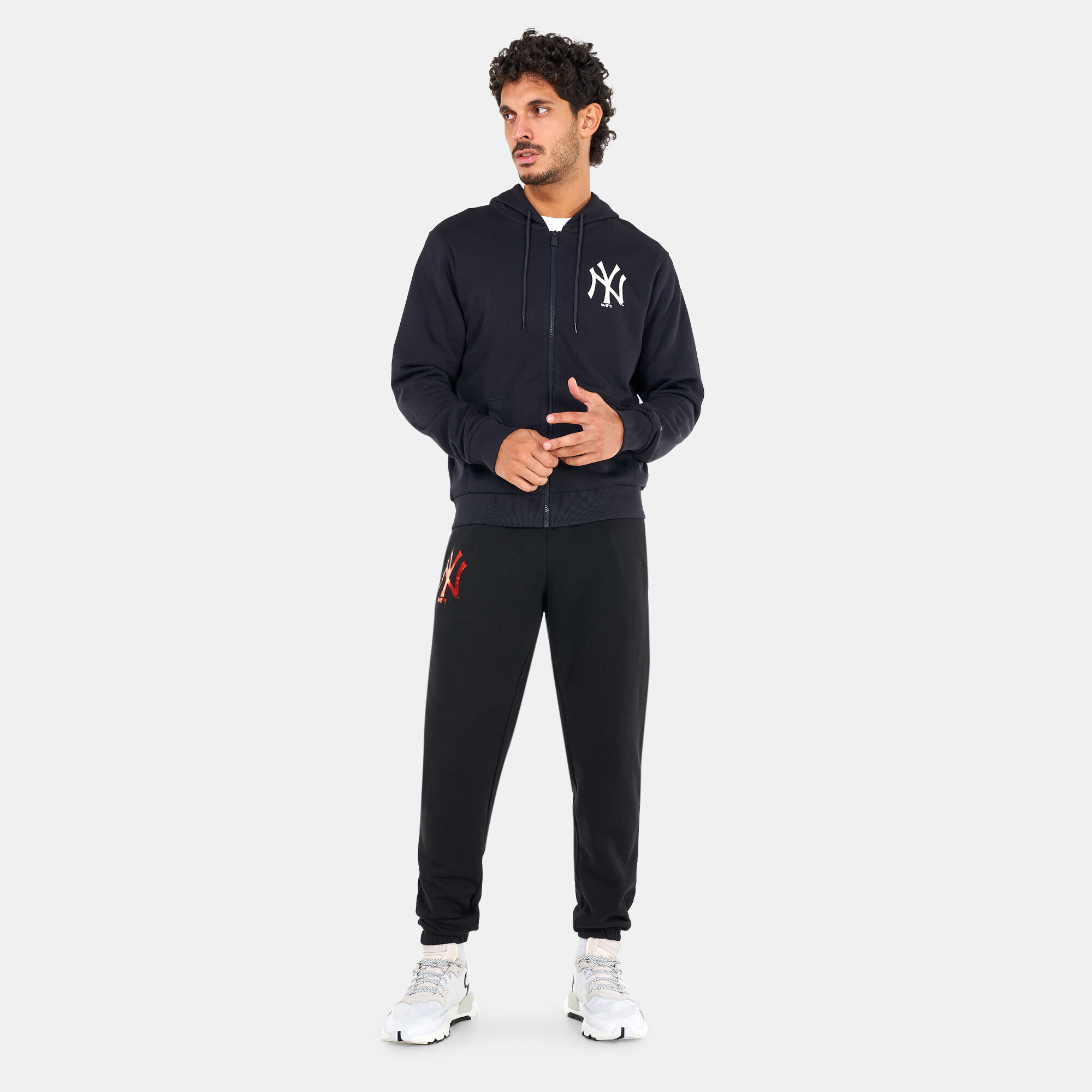Men s MLB New York Yankees Joggers Black New Era in Kuwait SSS