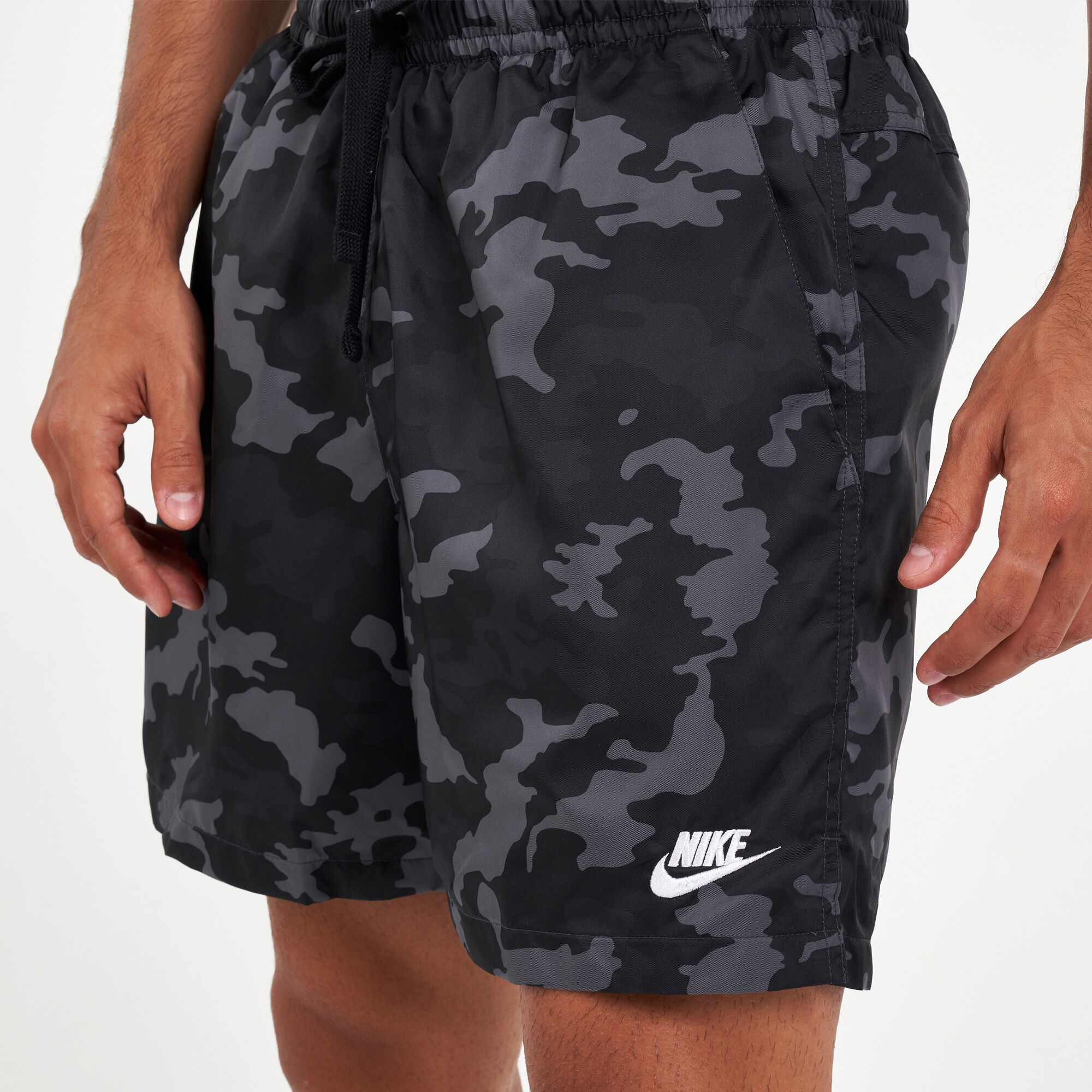 Nike woven cheap camo shorts