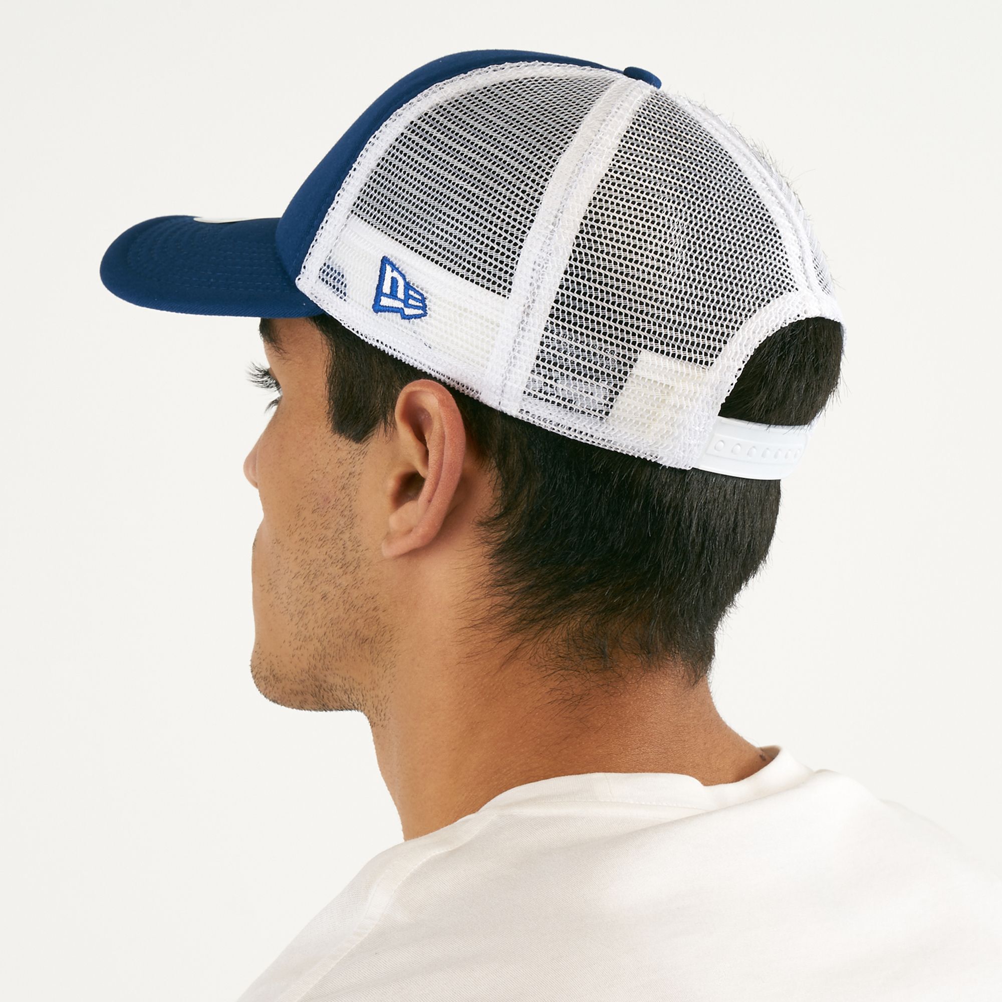 La dodgers discount trucker hat