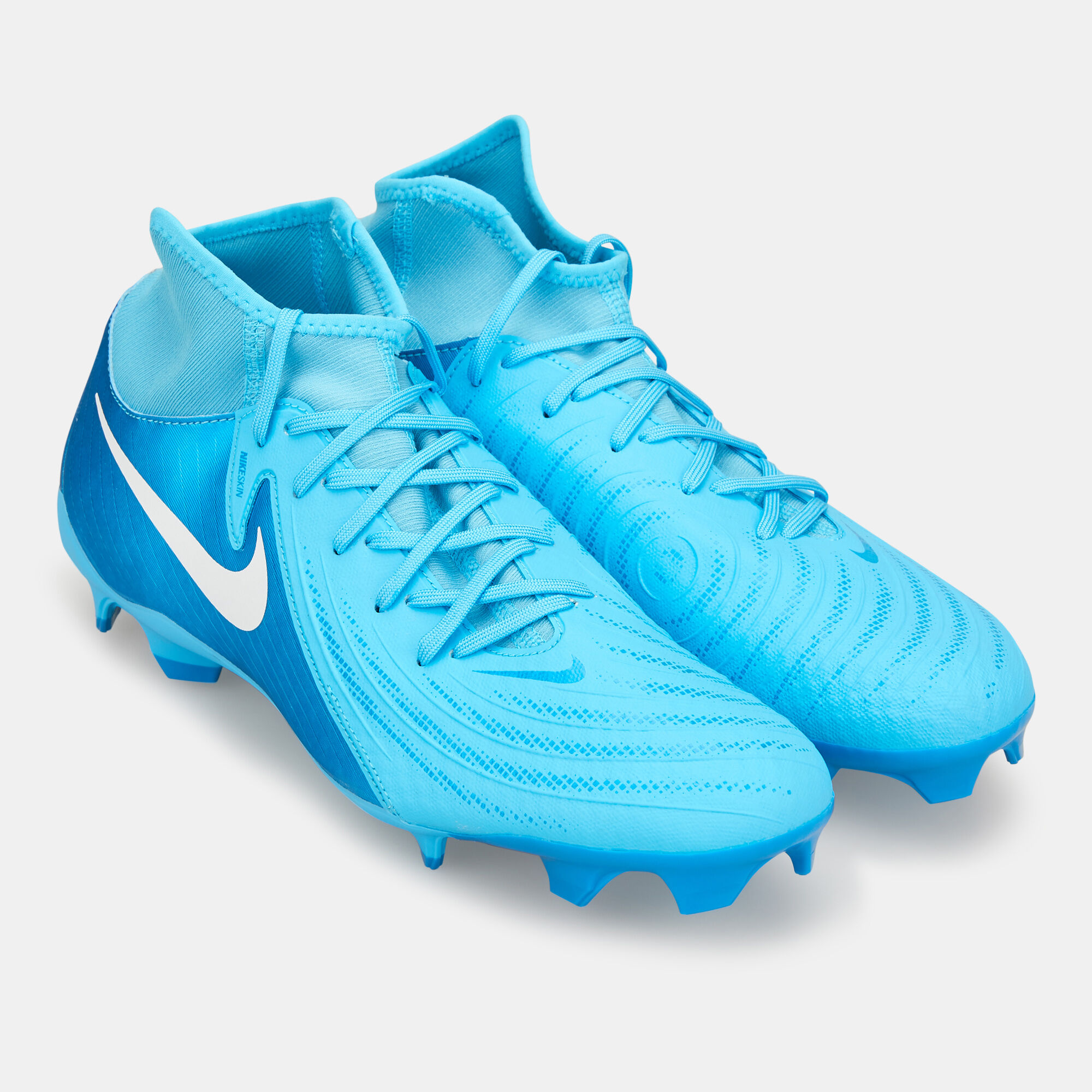 Nike soccer shoes near me hot sale