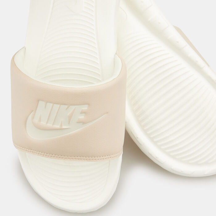 Nike Women's Victori Slides Beige image number 2